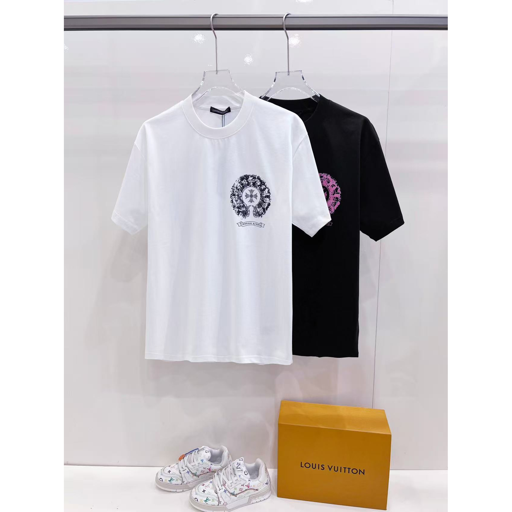 <p>CHROME HEARTS 短袖圆领T恤(黑)</p>