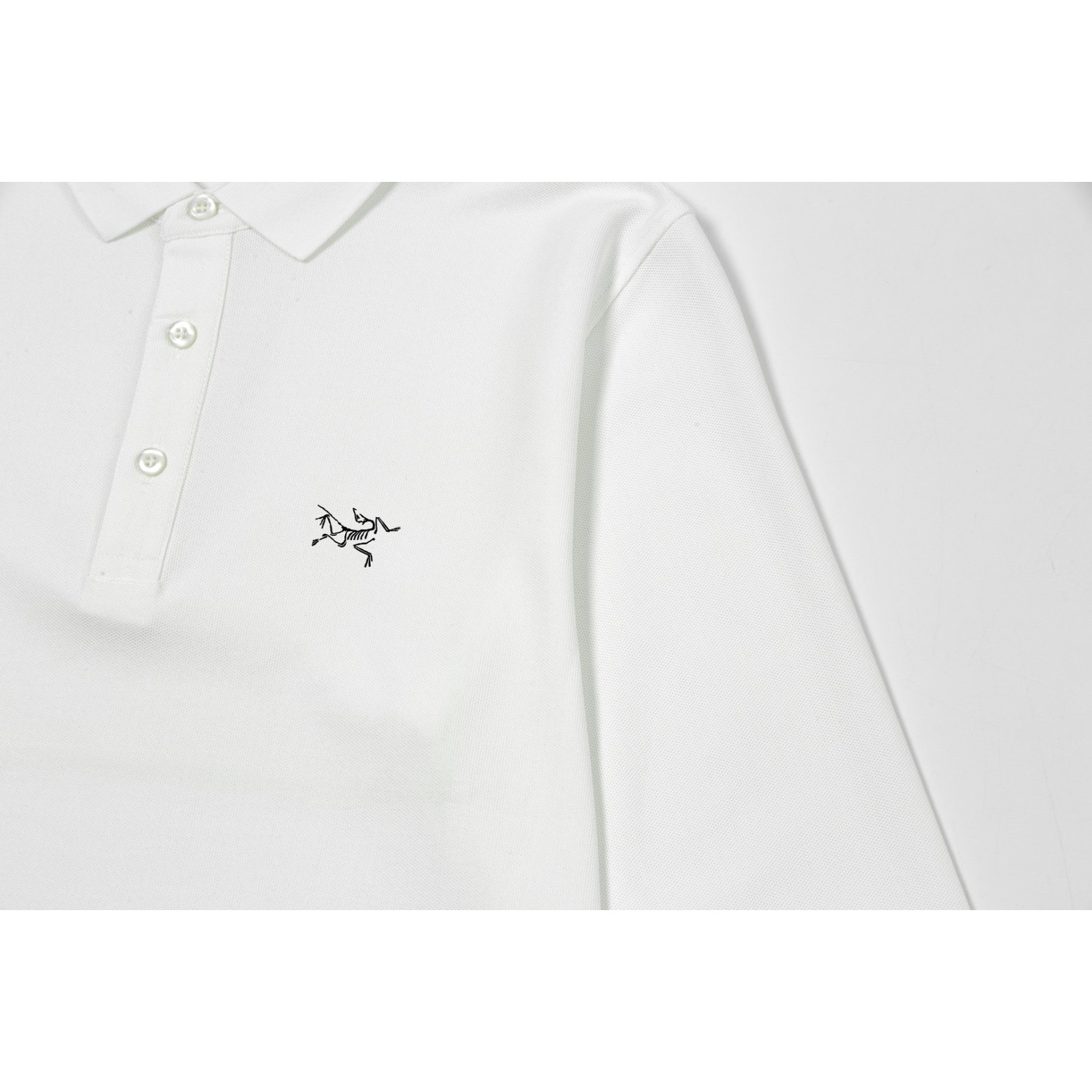 <p>Arc'teryx 高端珠地棉休闲长袖POLO衫(白)</p>