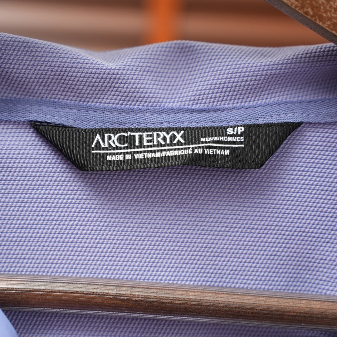 <p>ARC'TERYX 女款Hoody软壳连帽夹克(奥芮蓝)</p>