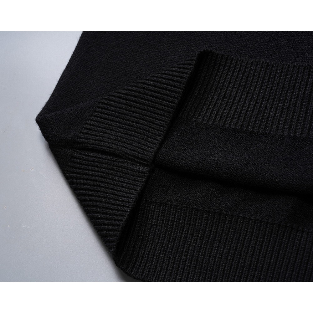 <p>AMIRI logo刺绣圆领套头毛衣(黑色)</p>