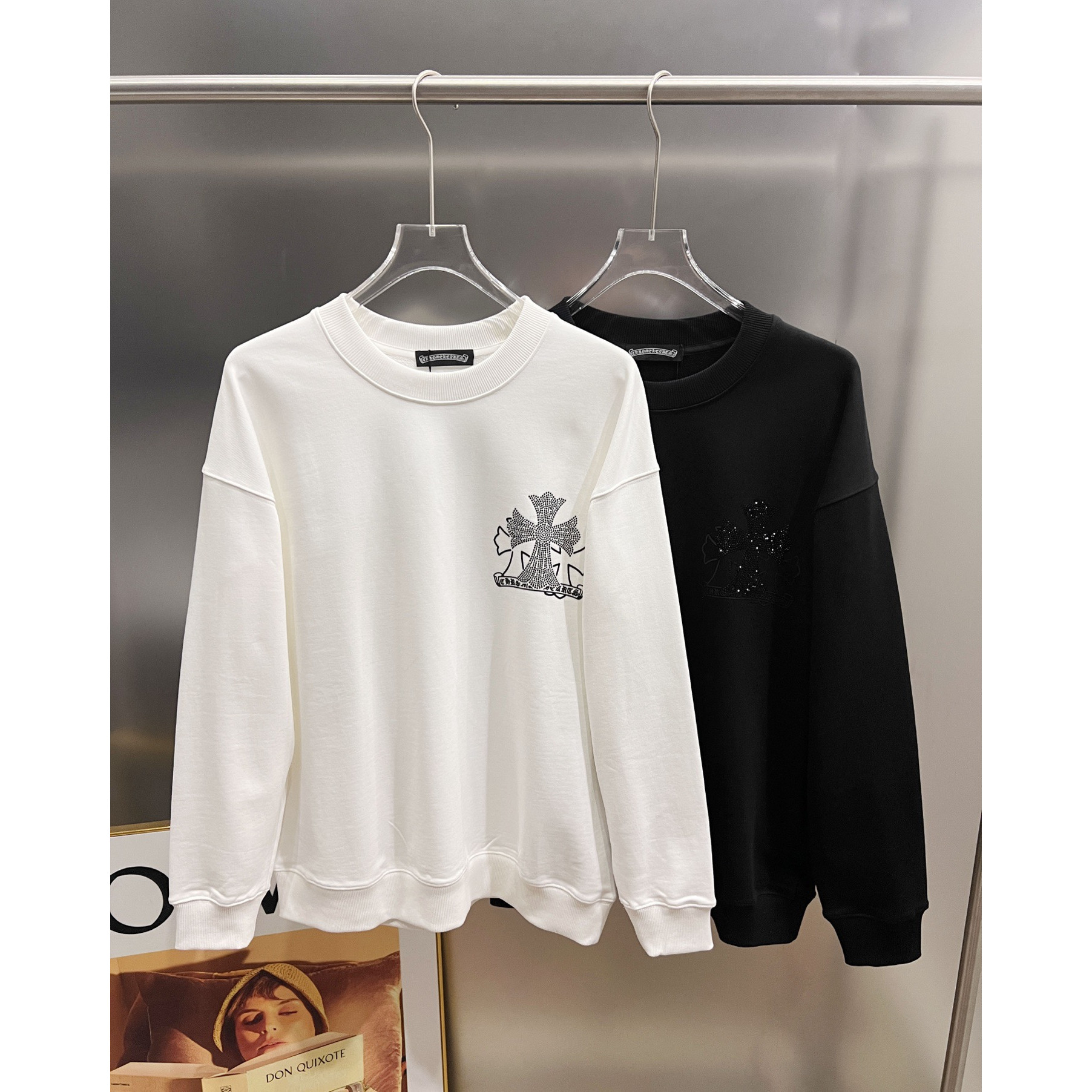 <p>CHROME HEARTS 圆领长袖卫衣(白)</p>