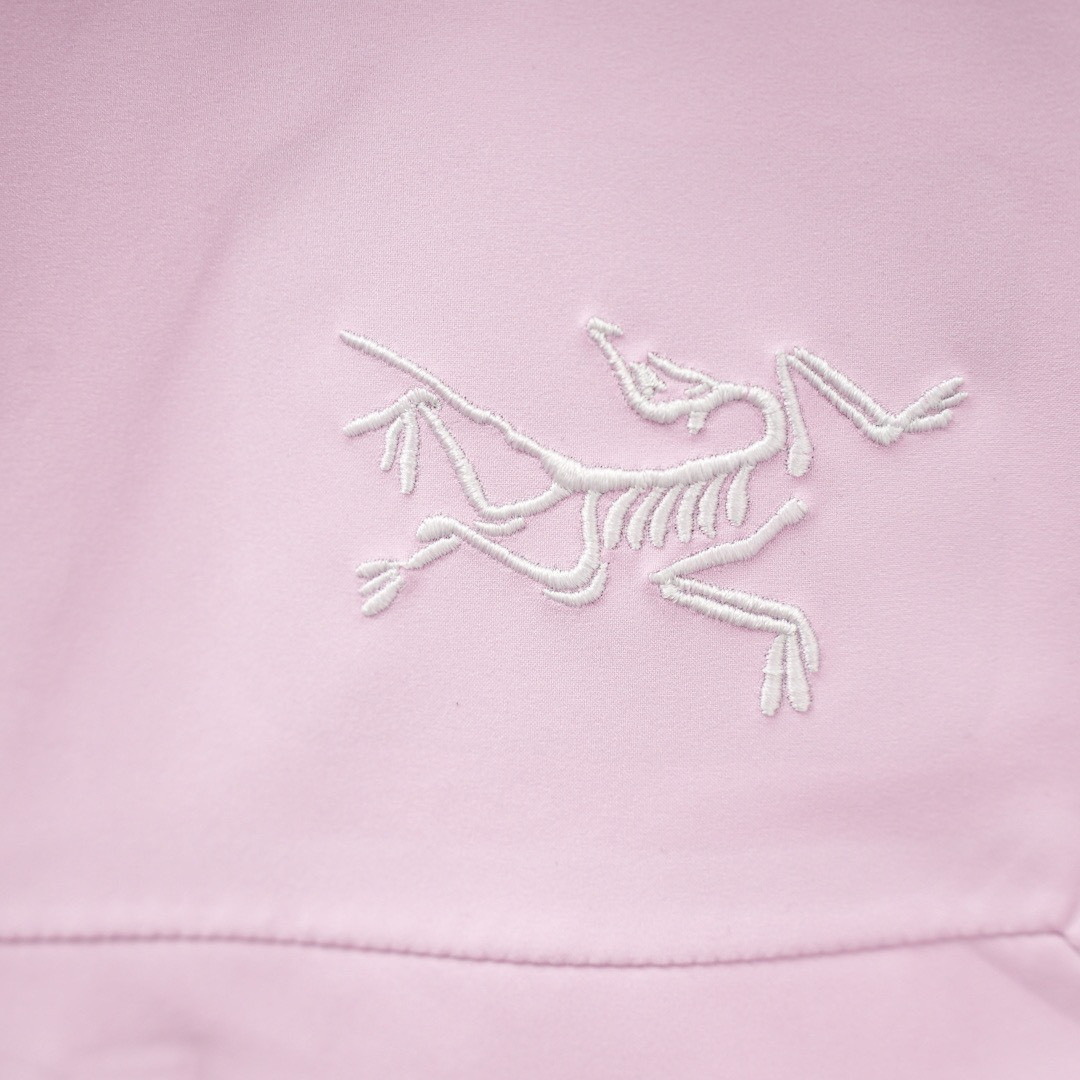 <p>ARC'TERYX &nbsp;BETA SV JACKET 增强防水防风连帽硬壳外套(夕雾粉)&nbsp;</p>
