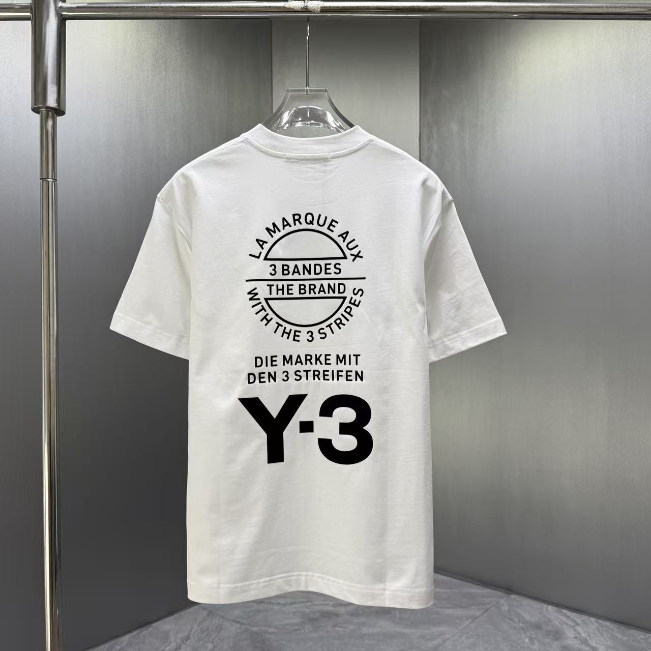 <p>Y-3 短袖T恤(白)</p>