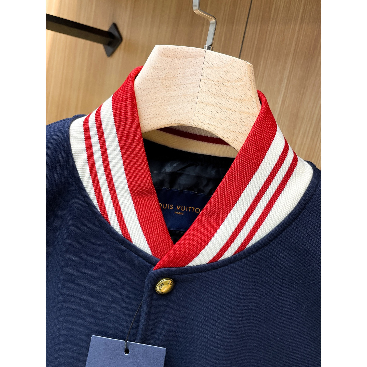 <p>LV 精品外套(藍)</p>