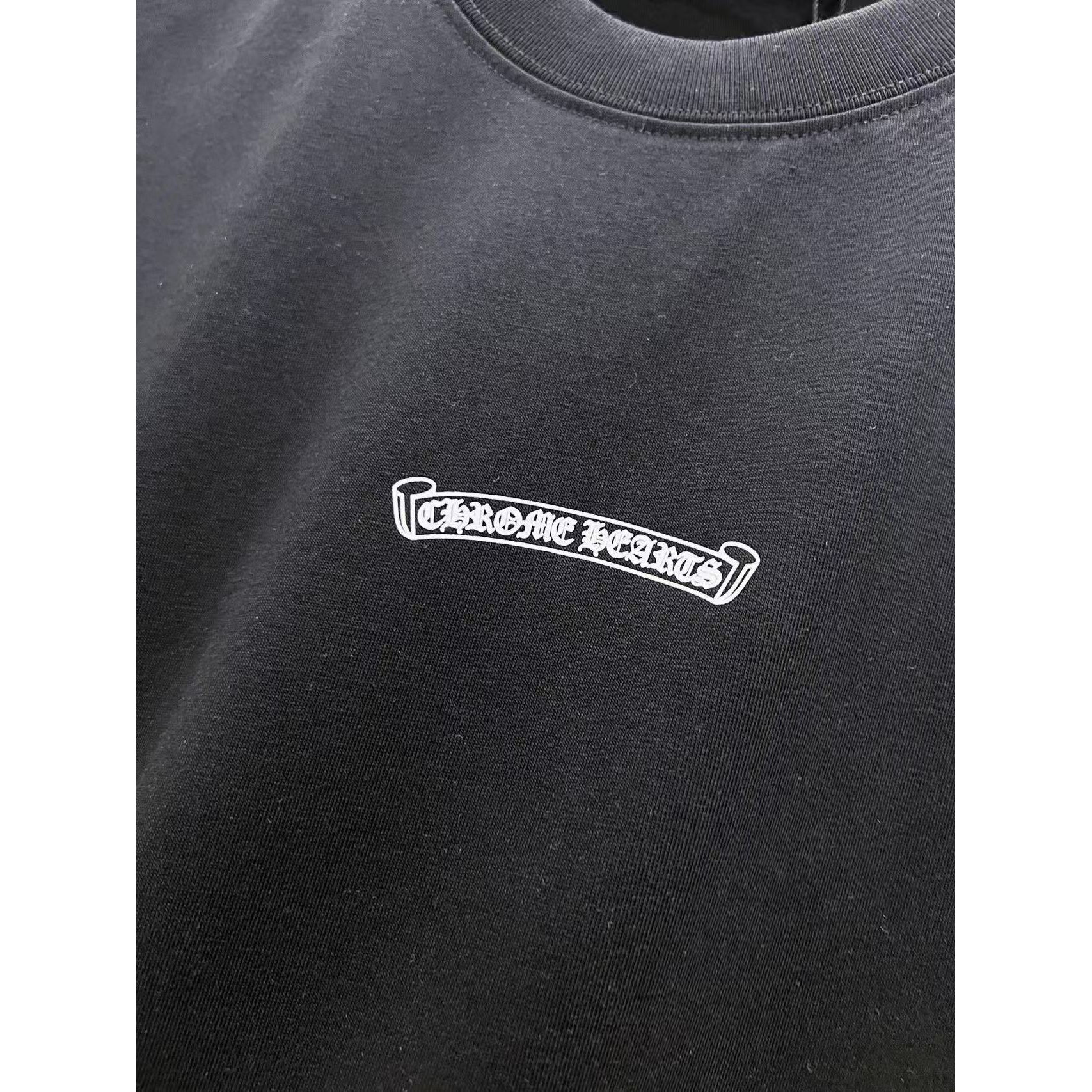 <p>CHROME HEARTS 圆领短袖T恤(黑)</p>
