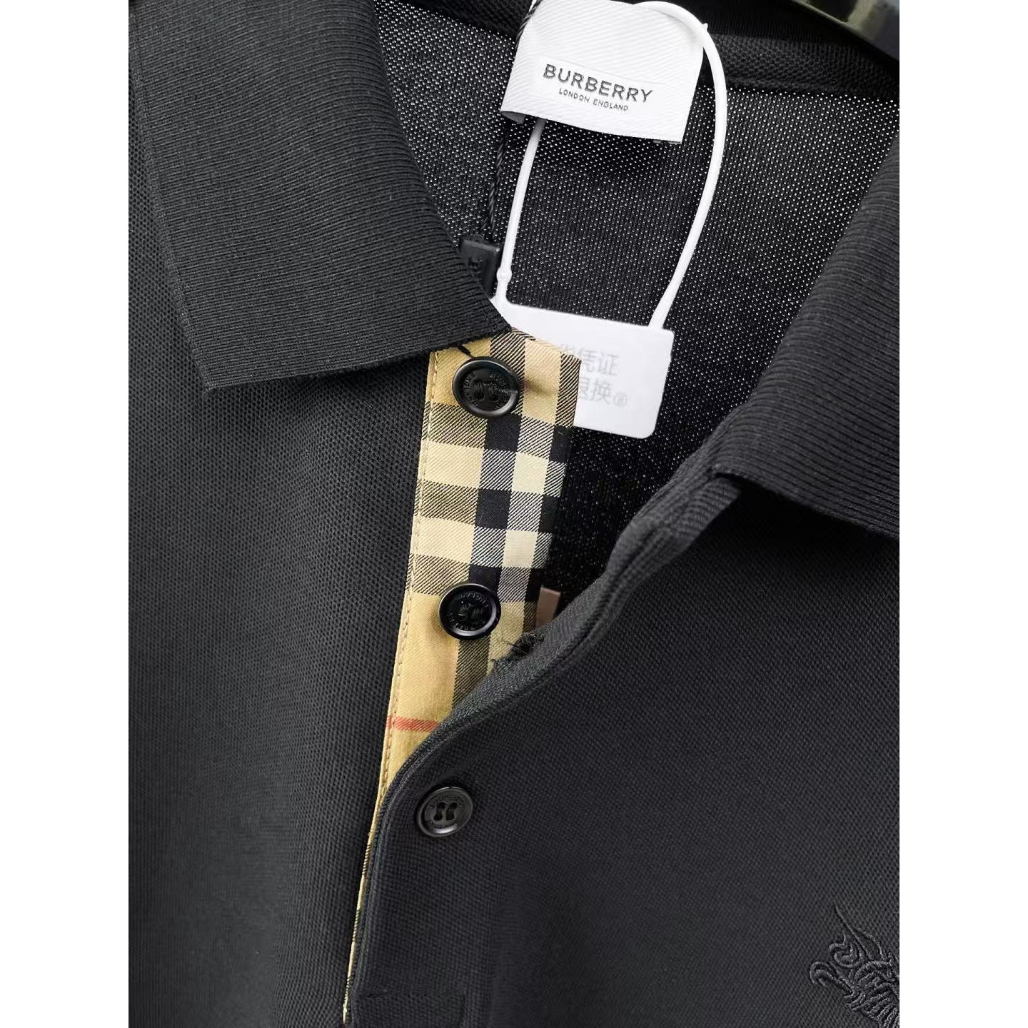 <p>BURBERRY 长袖Polo衫(黑)</p>
