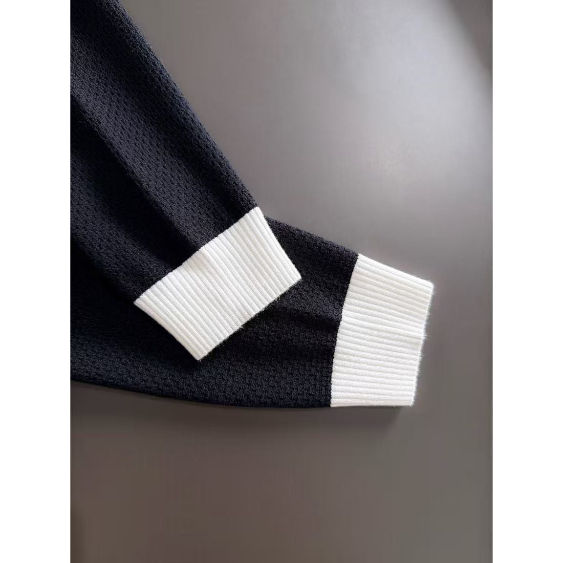 <p>BURBERRY 秋冬官网最新毛衣(黑)</p>