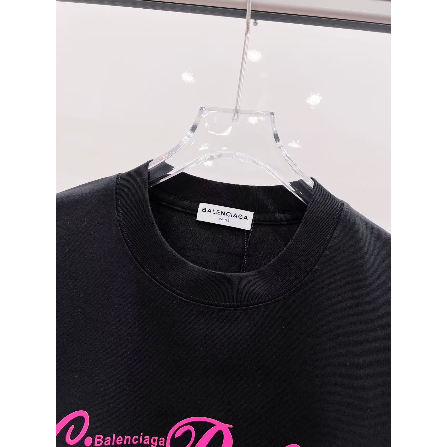 <p>Balenciaga 短袖T恤(黑)</p>