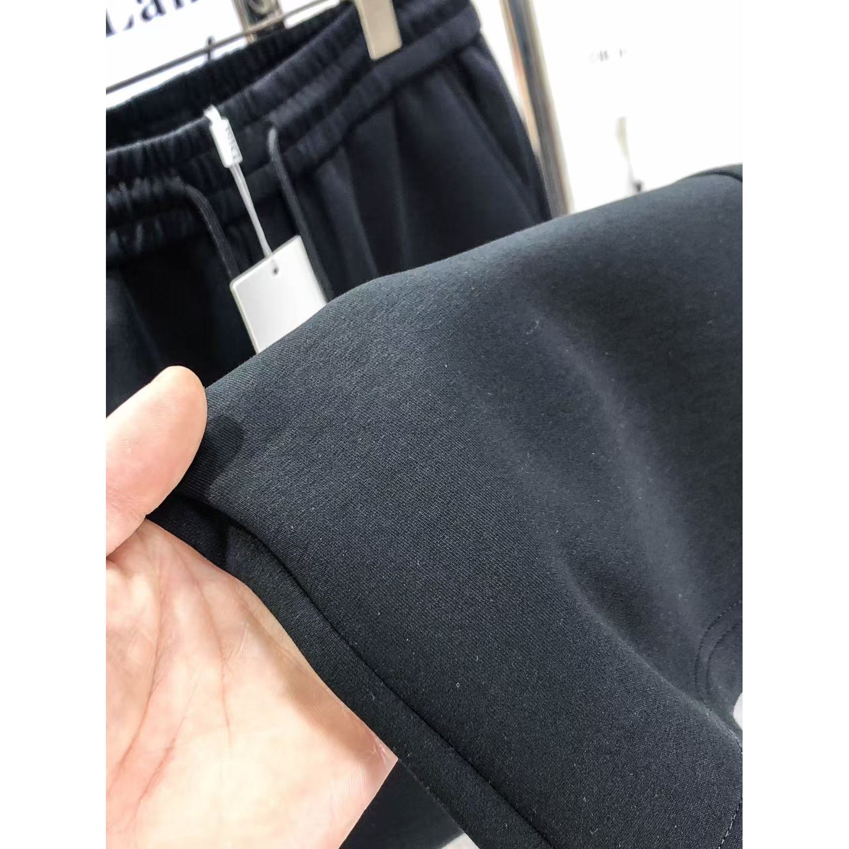 <p>DIOR&nbsp;高品质时尚休闲裤(782951)</p>
