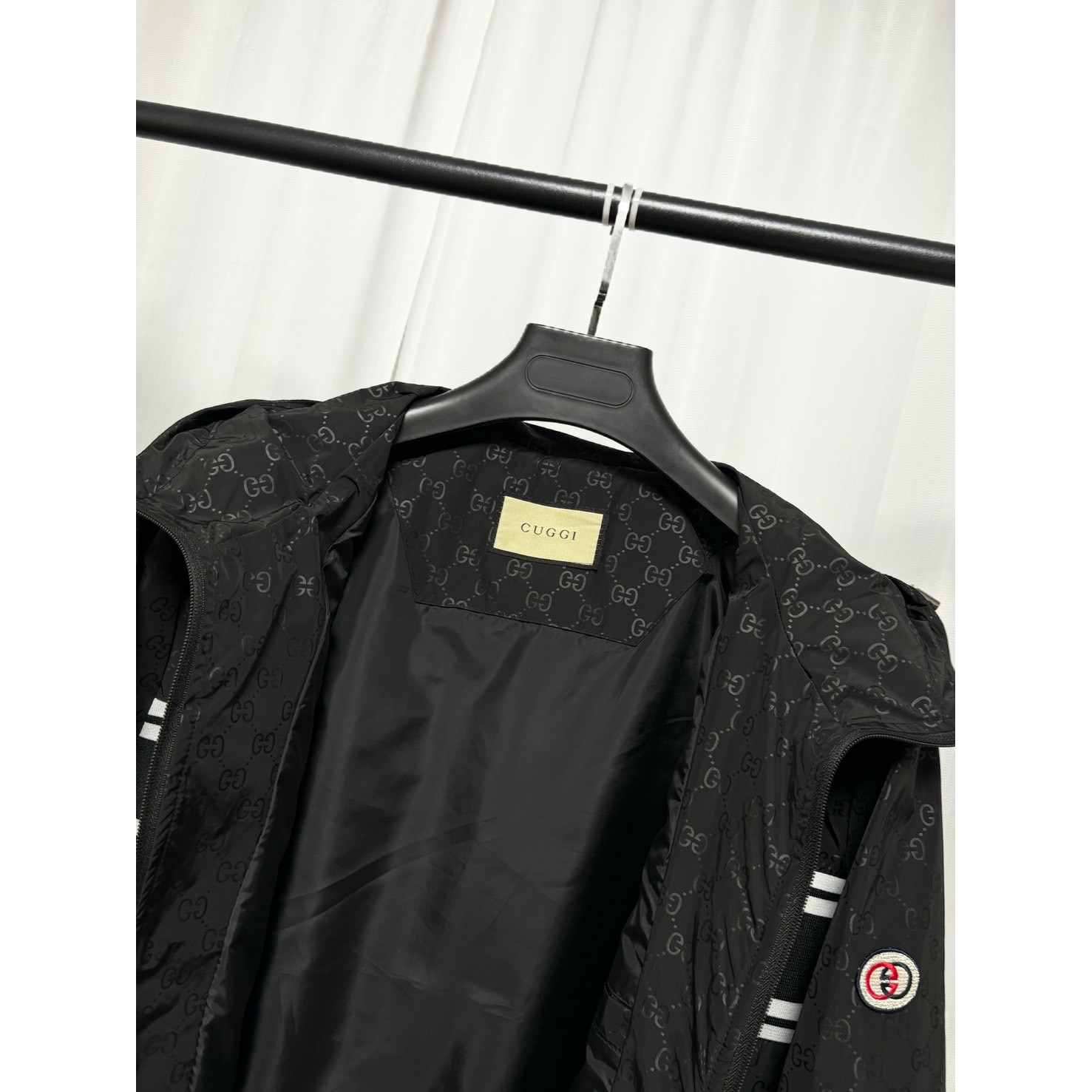 <p>Gucci 夹克外套</p>