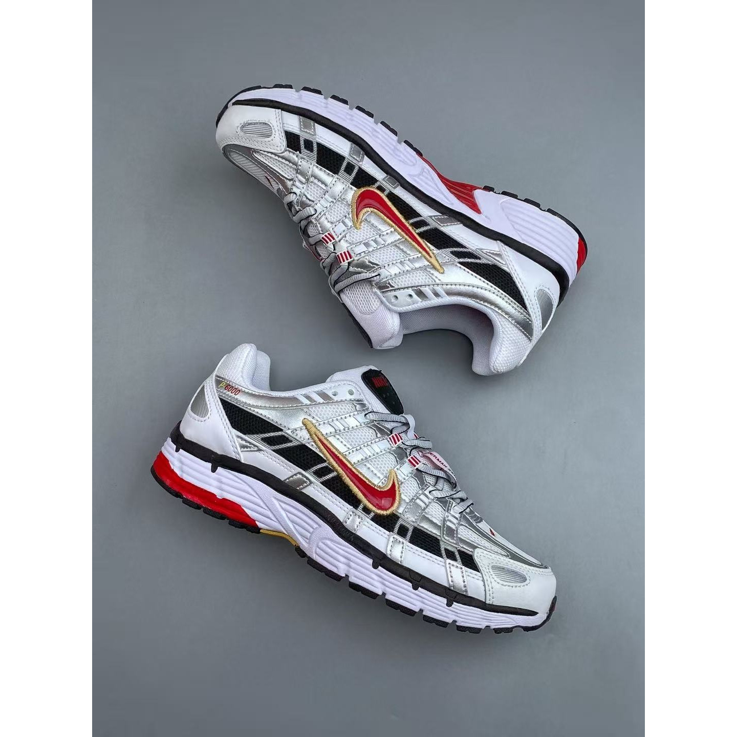 <p>Nike P-6000 &nbsp;复古休闲运动老爹鞋 (102)</p>