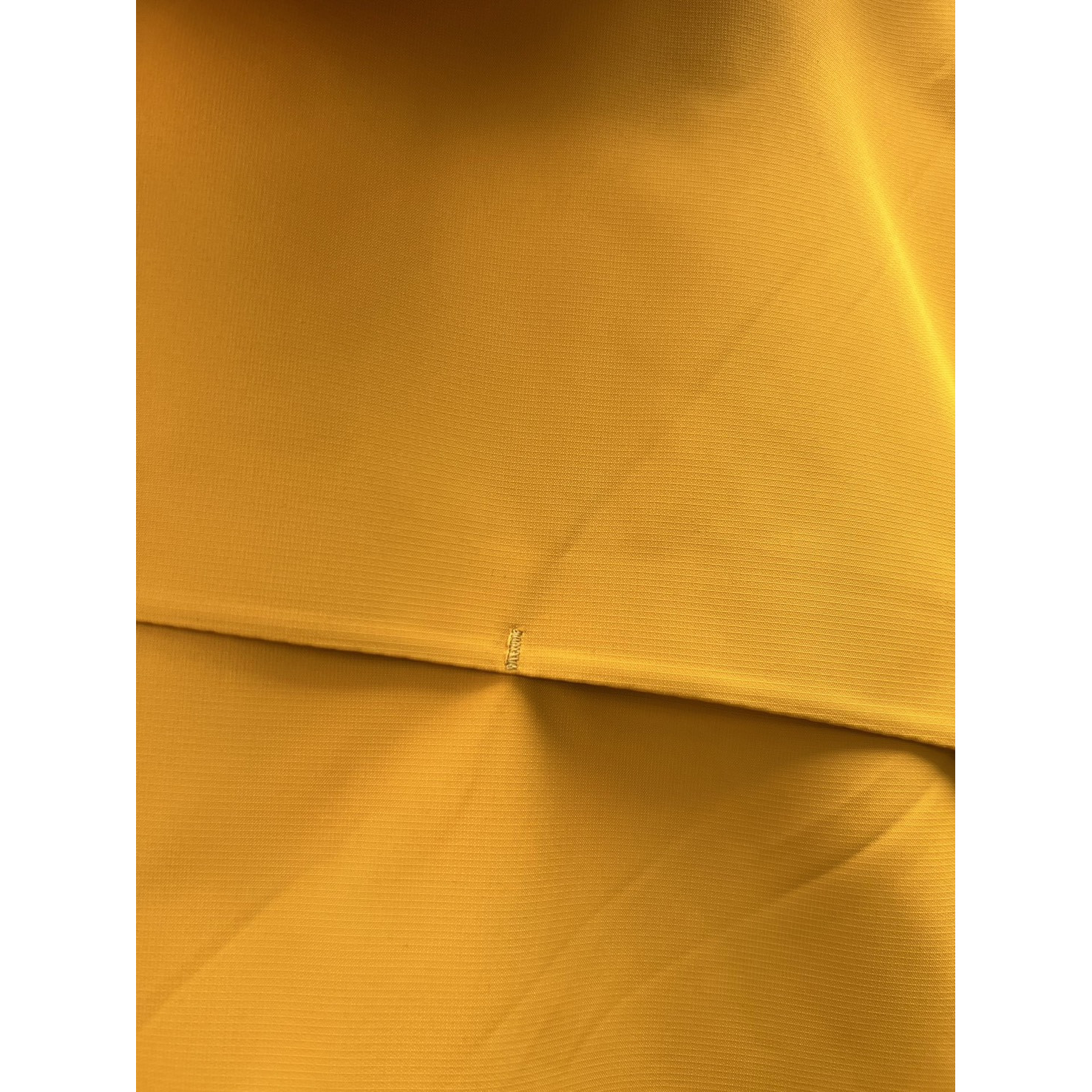 <p>KOLON SPORT KR系列冲锋衣外套(炽黄)</p>