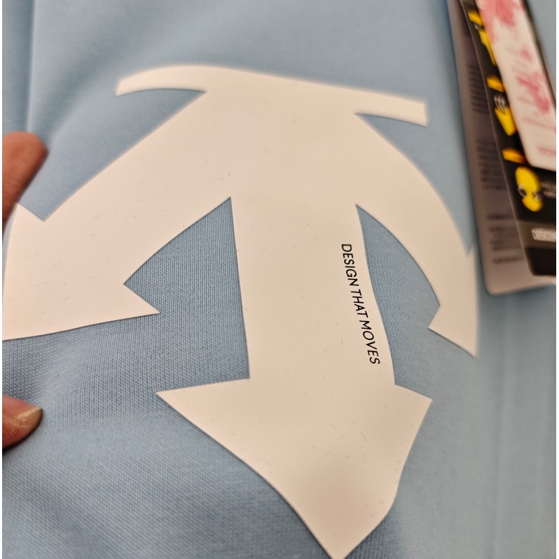<p>DESCENTE 經典款棉 T (多色可選)</p>