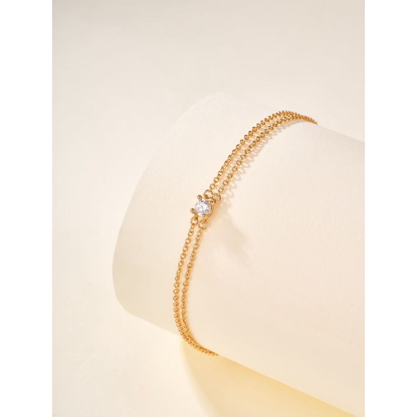 <p>Tiffany &amp; Co.&nbsp;尼四爪单钻</p>