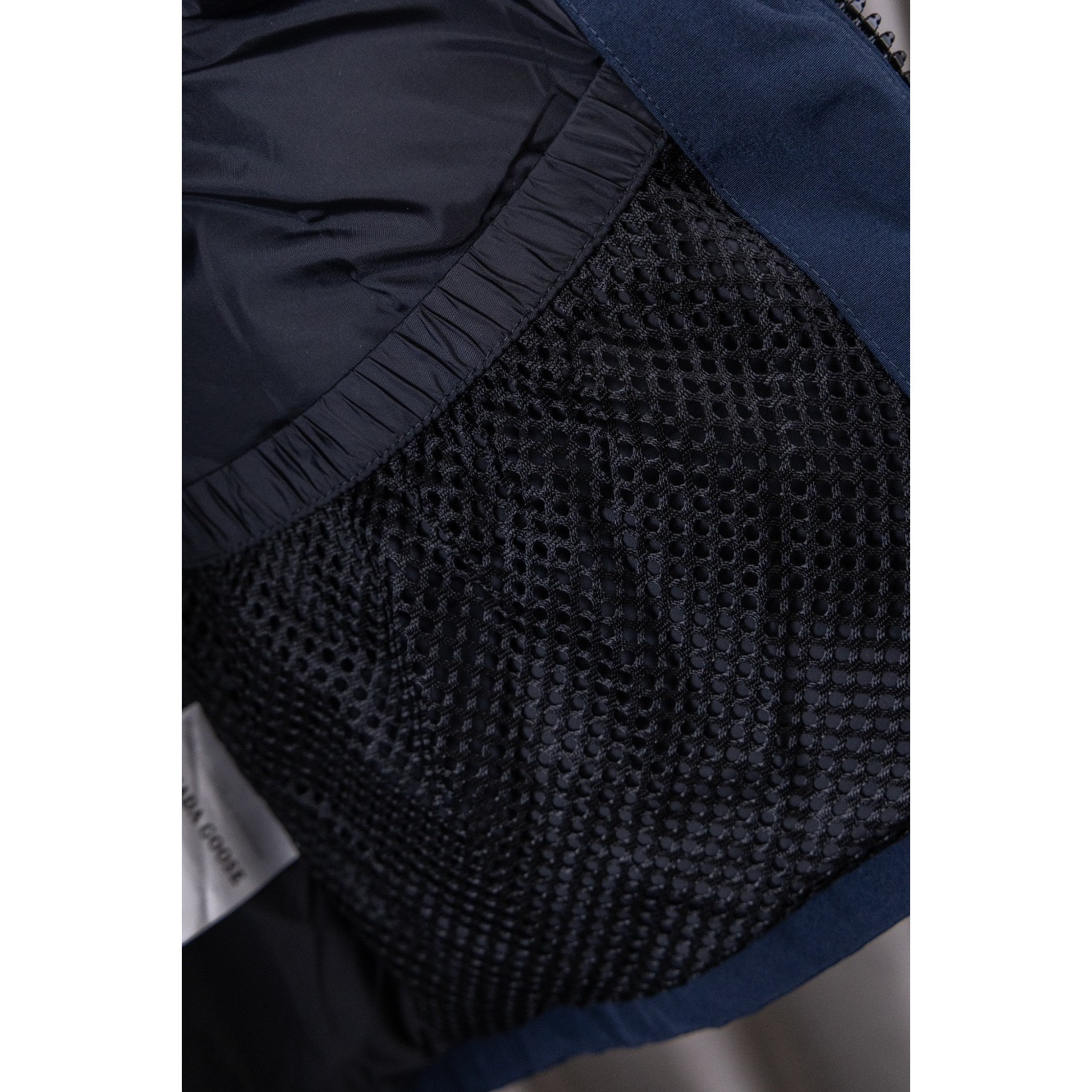 <p>Canada Goose 顶级狼毛Expedition 08款 4660M 远征派克羽绒服(宝蓝)</p>