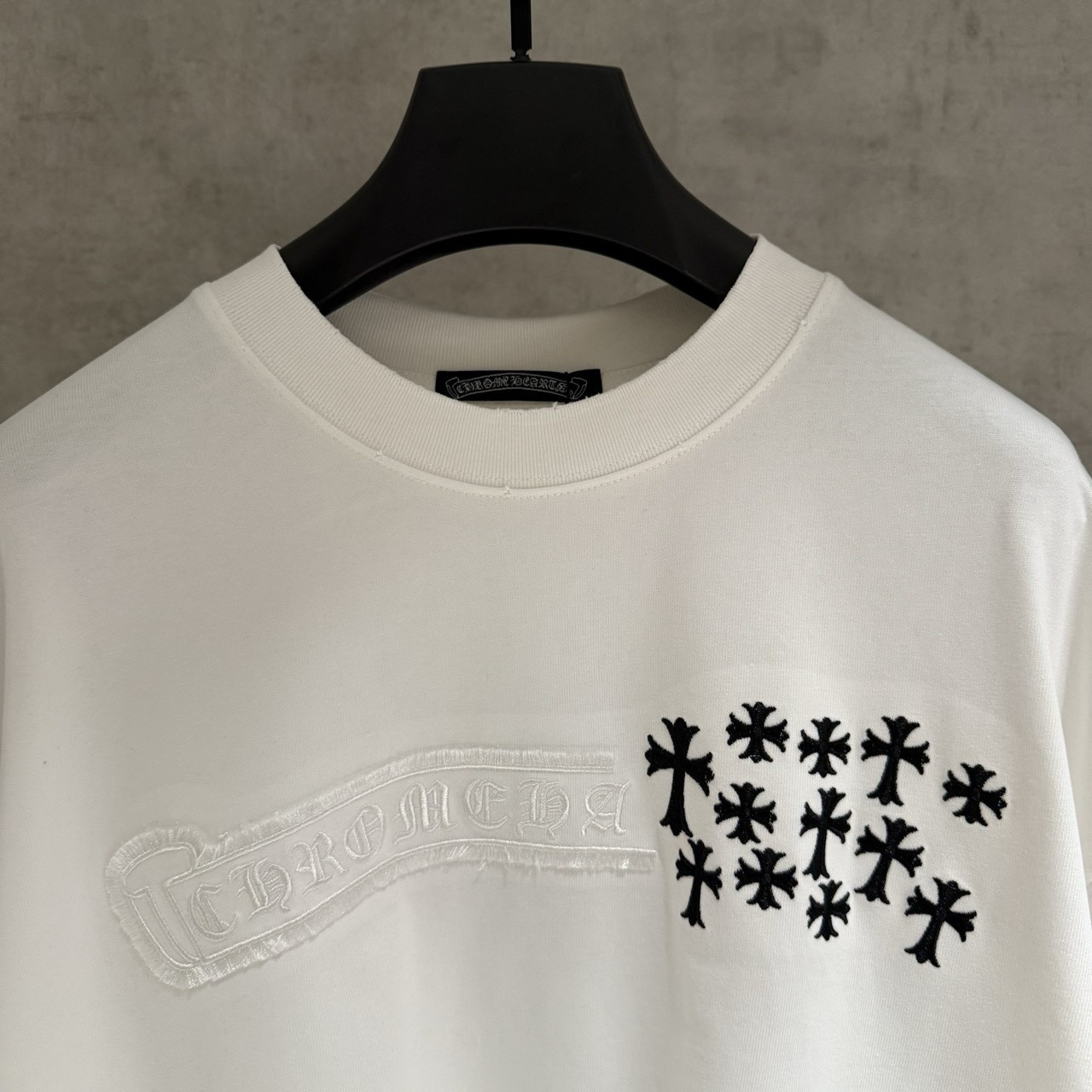 <p>CHROME HEARTS 长袖T恤(白02)</p>