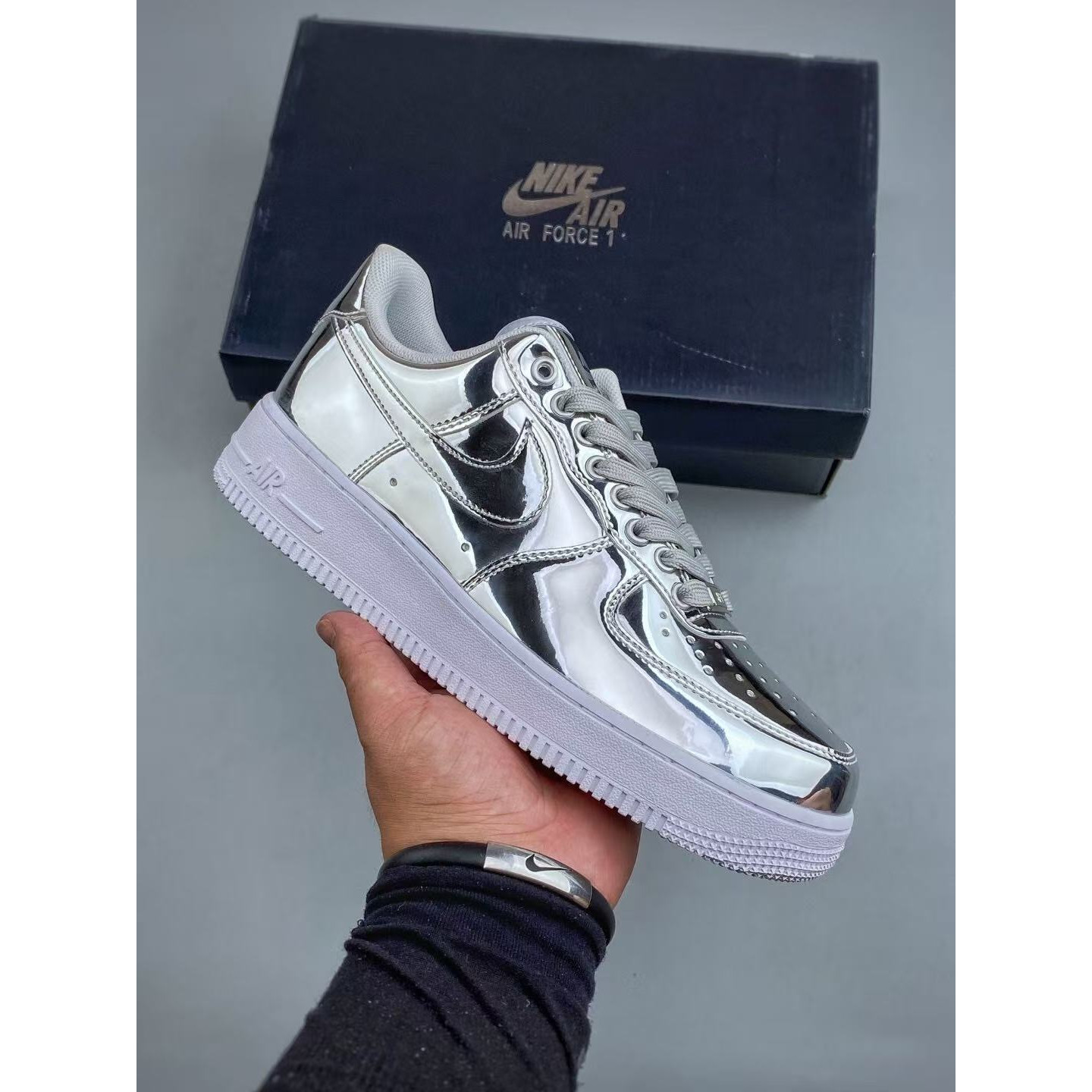 <p>全色&nbsp;Nike Air Force1 07 low&nbsp; (金/銀/銅)</p>