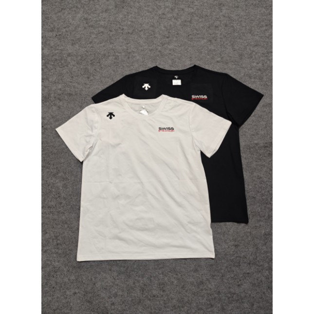 <p>DESCENTE 鐵人三項速乾短袖T恤</p>