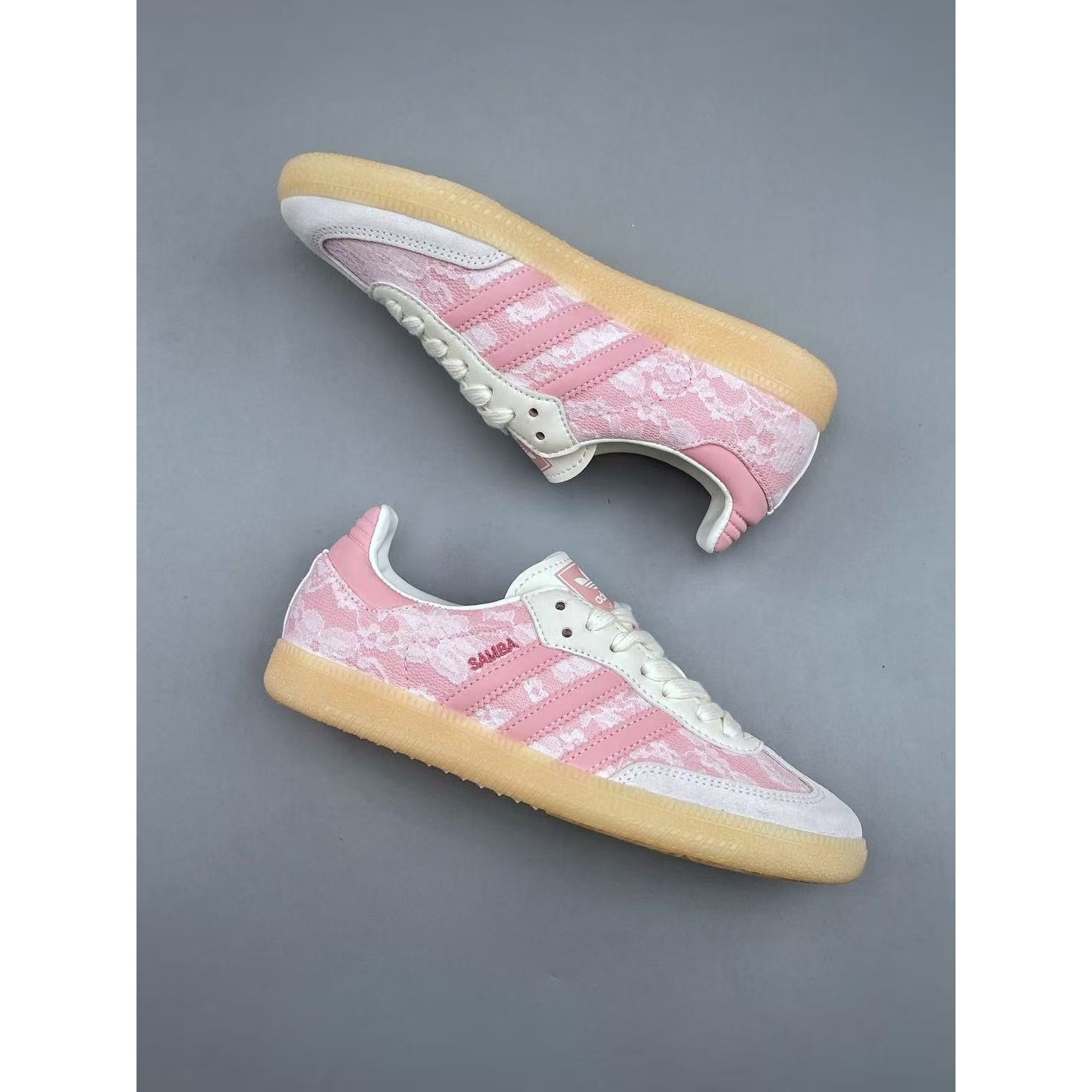 <p>Adidas Samba Vegan 三叶草休闲板鞋(粉色)</p>