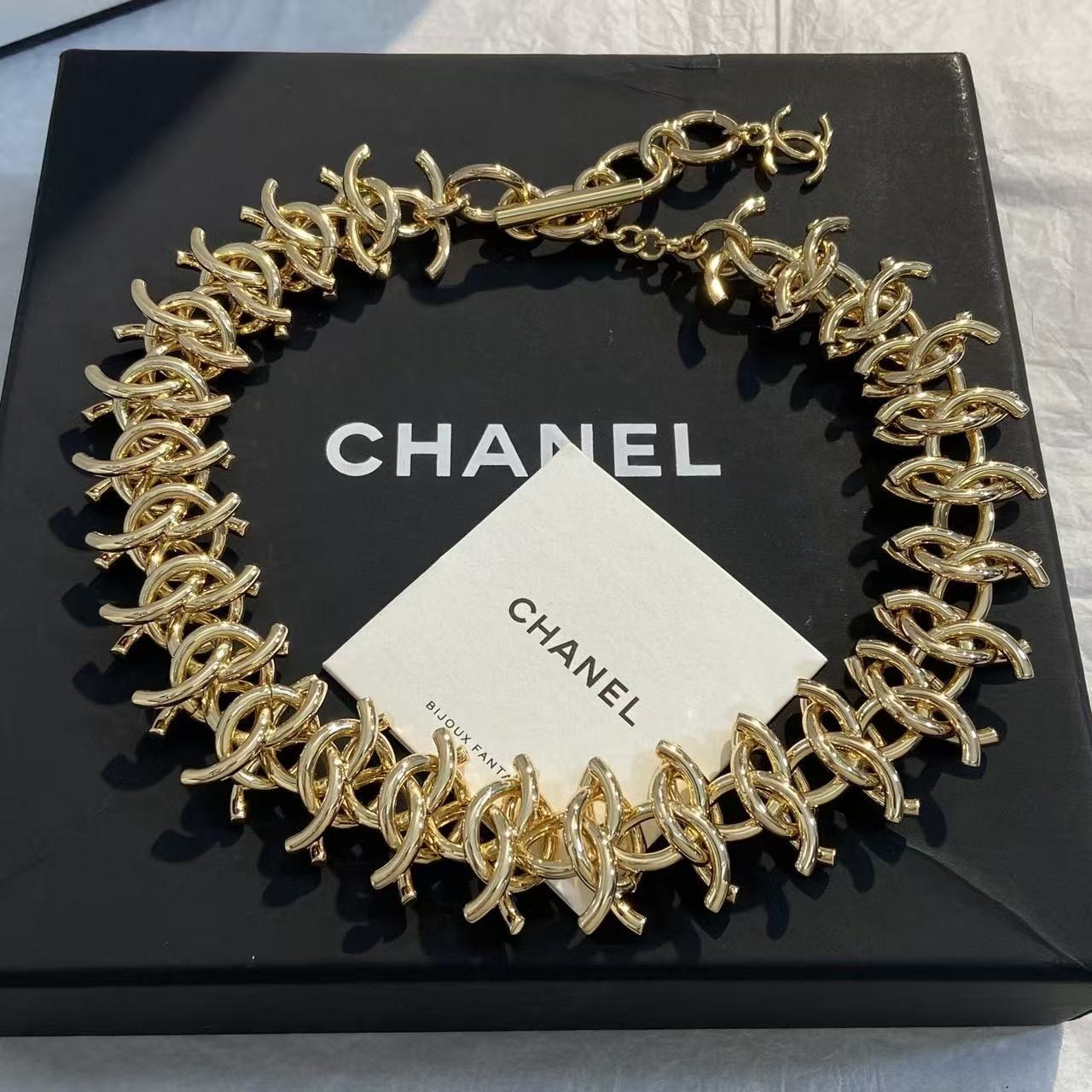<p>CHANEL 金色多c重叠项链</p>