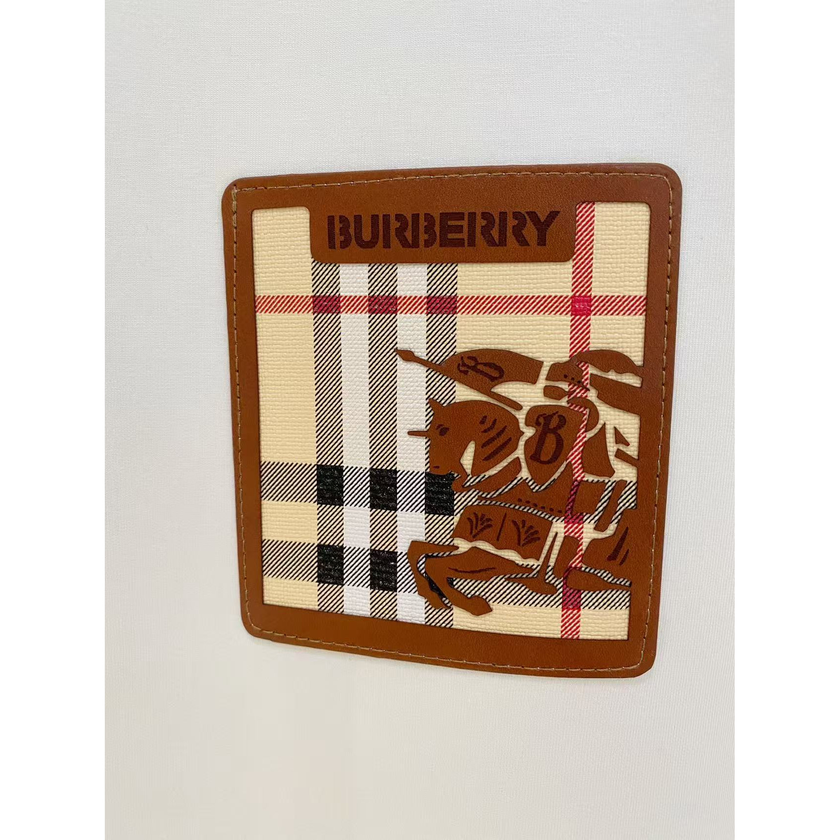 <p>BURBERRY 太空棉卫衣(白)</p>