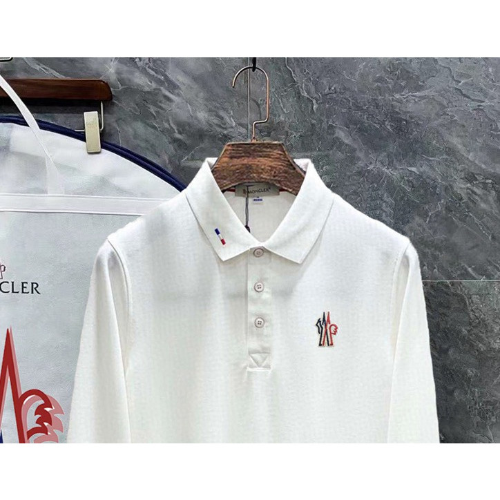<p>MONCLER 立体徽标翻领长袖Polo衫(白)</p>