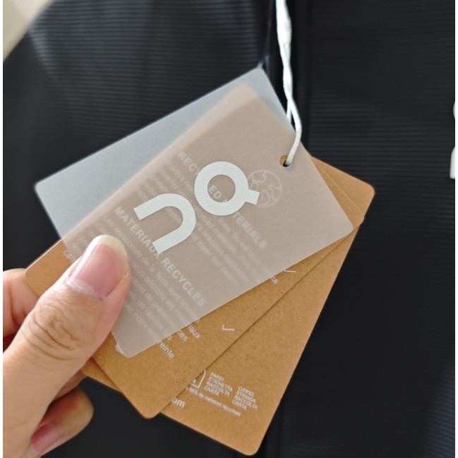 <p>ON 長袖拉鍊外套</p>