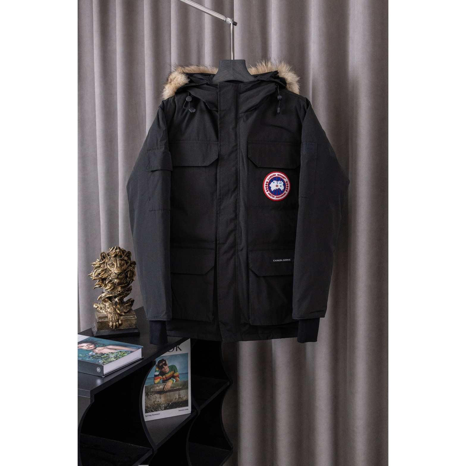 <p>Canada Goose 顶级狼毛Expedition 08款 4660M 远征派克羽绒服(黑色)</p>