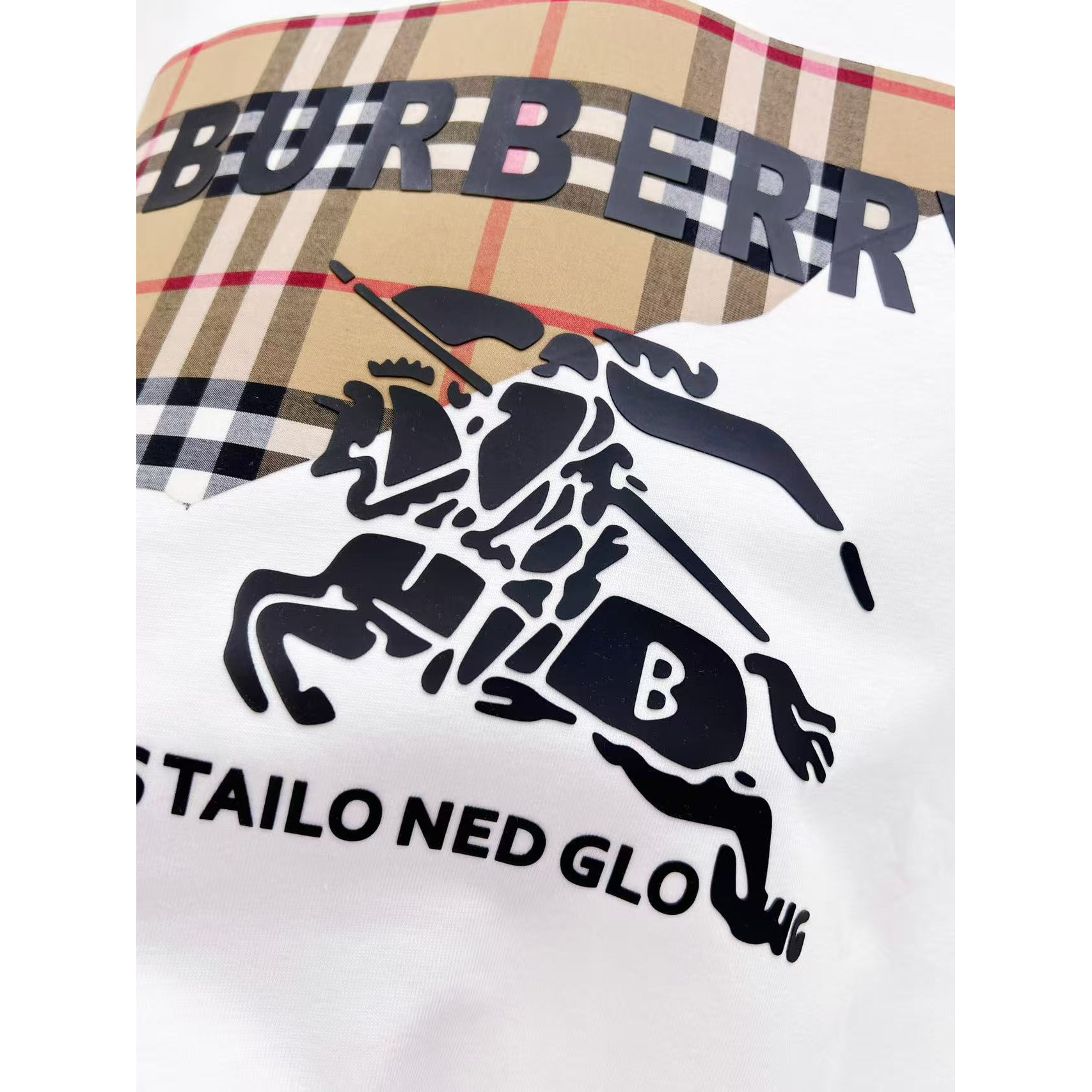 <p>BURBERRY 短袖圆领T恤(白)</p>
