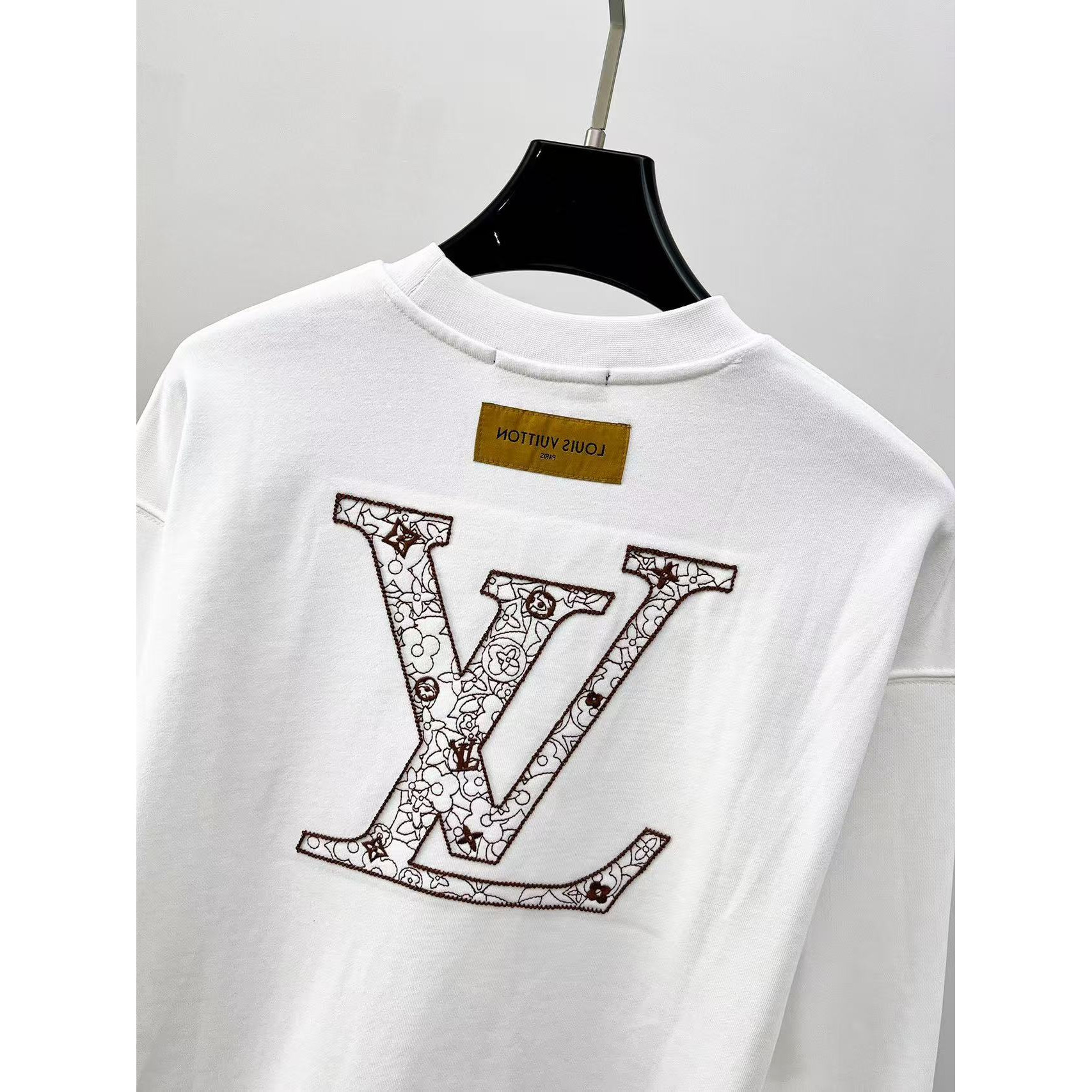 <p>LV 圓領長袖T恤(白)</p>