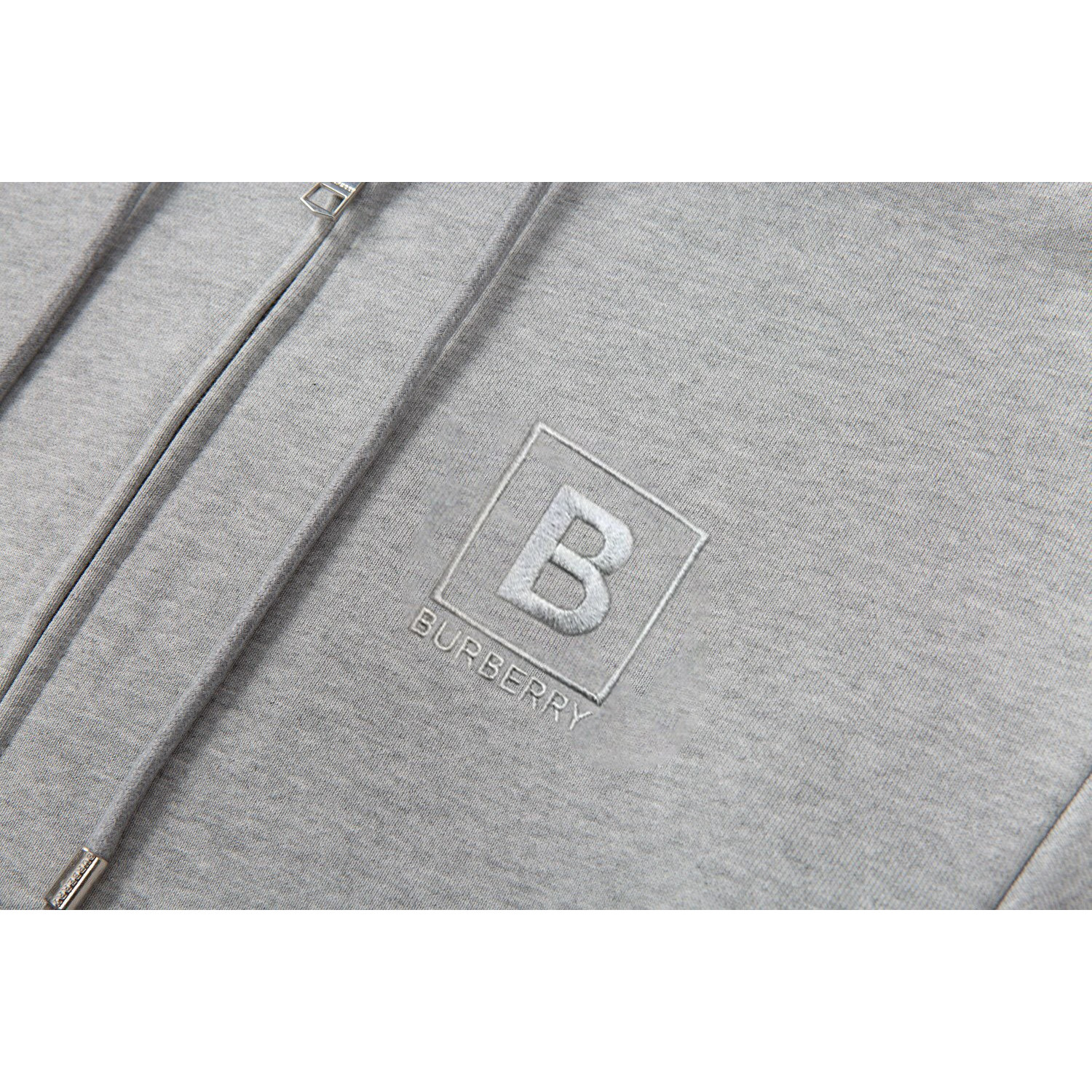 <p>Burberry B字母logo绣花连帽开衫卫衣(灰)</p>