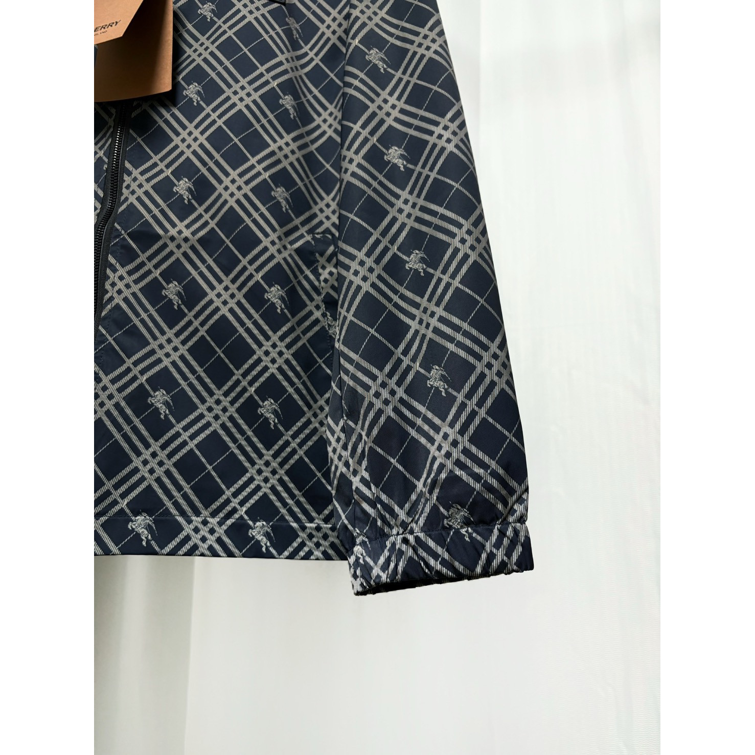 <p>Burberry 夹克外套</p>