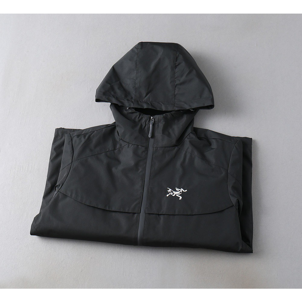 <p>Arc'teryx 新款男士夹克外套</p>