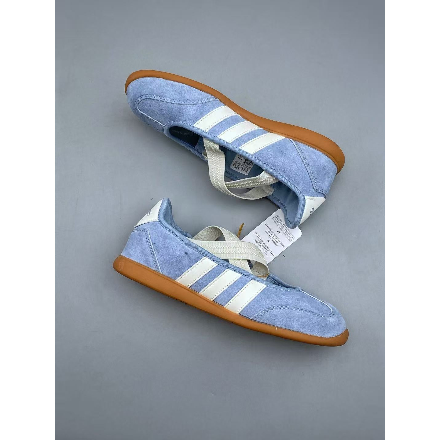 <p>Adidas BARREDA 玛丽珍鞋 (藍)</p>