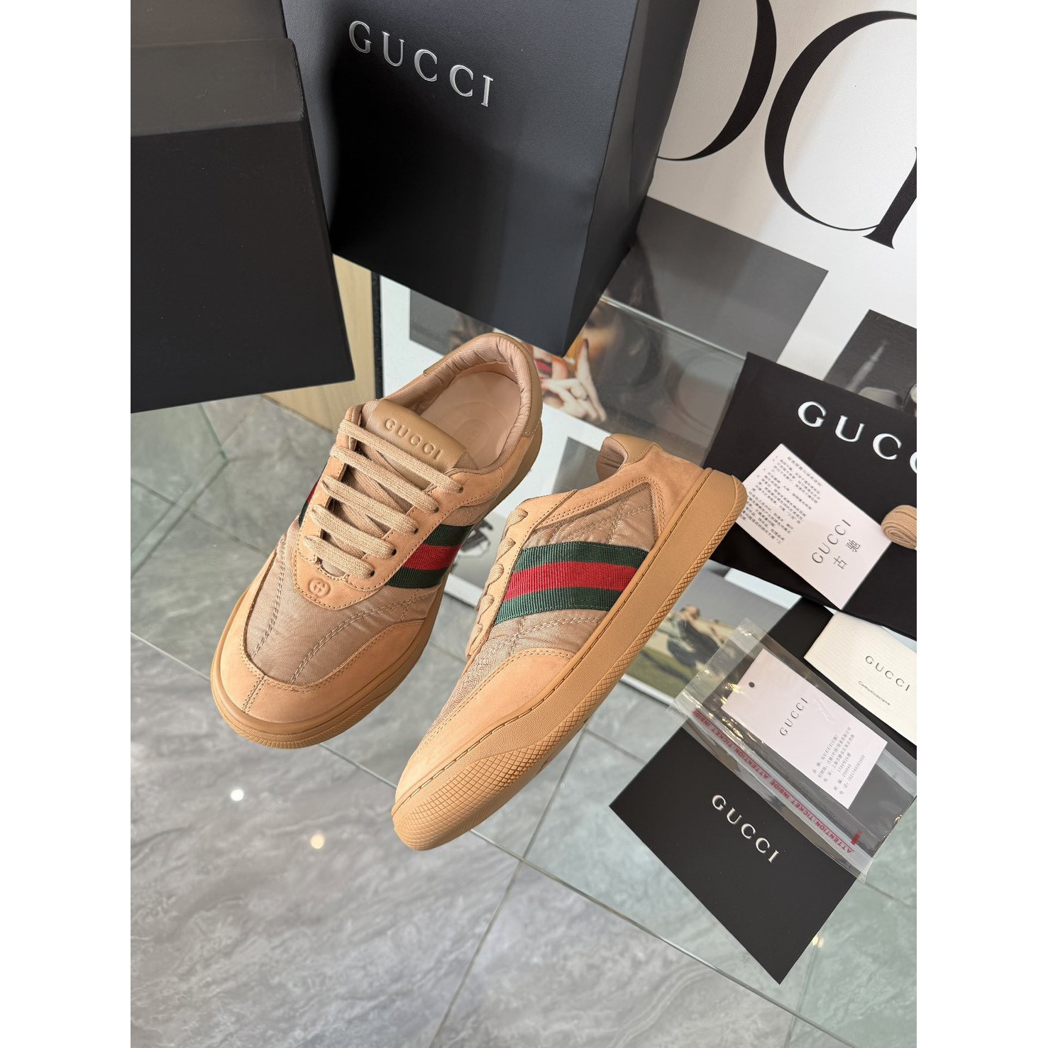 <p>GUCCI 休閒鞋(棕)</p>