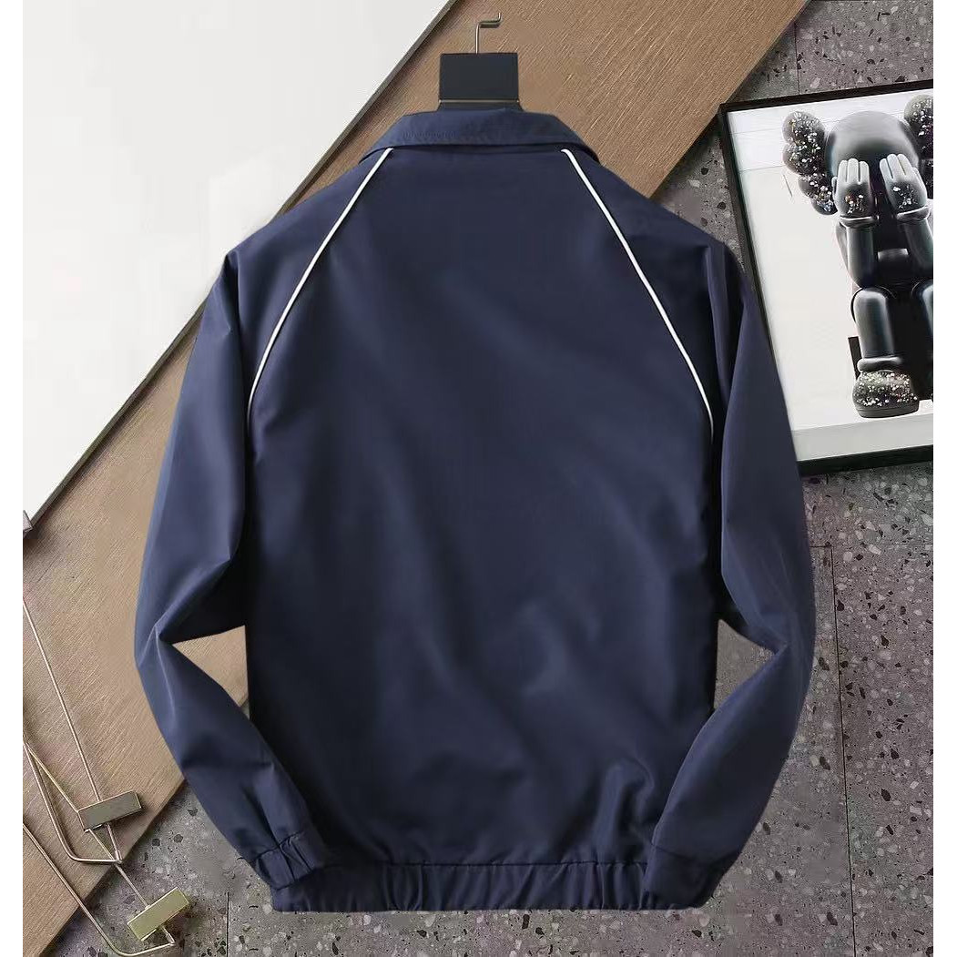 <p>MONCLER&nbsp;男士夹克外套(800858)</p>