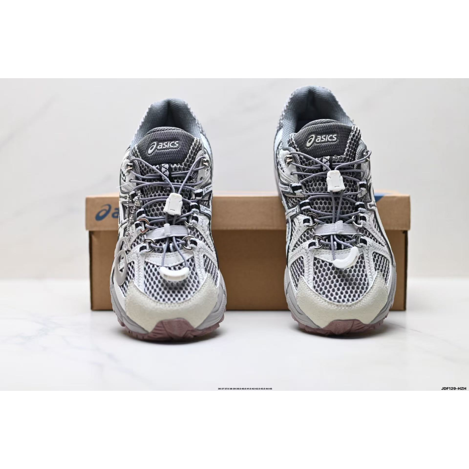 <p>Asics Gel-Kahana 8 FL&nbsp; 经典户外跑鞋(灰)</p>