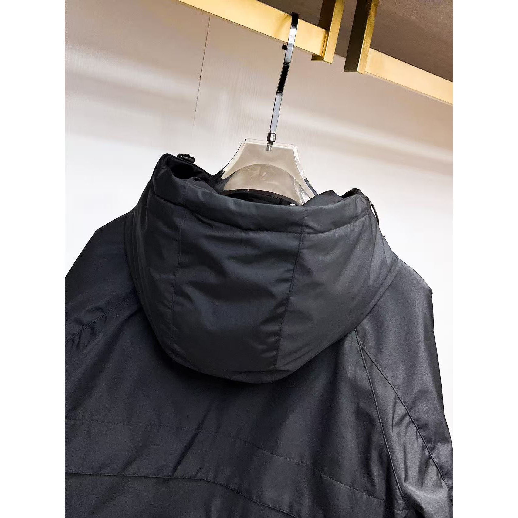 <p>Arc'teryx 秋冬新款羽绒服(黑)</p>