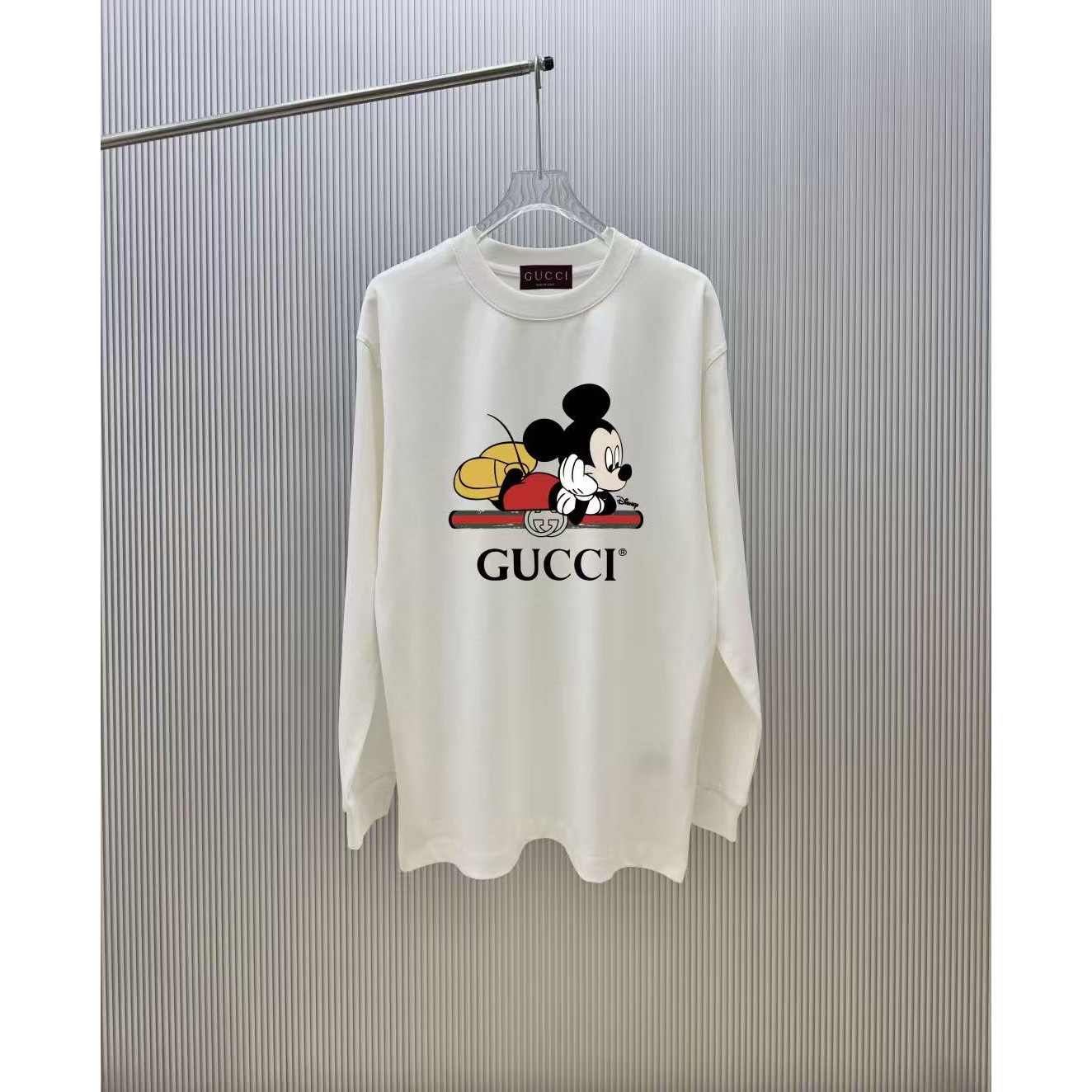 <p>GUCCI 长袖卫衣T恤(白)</p>