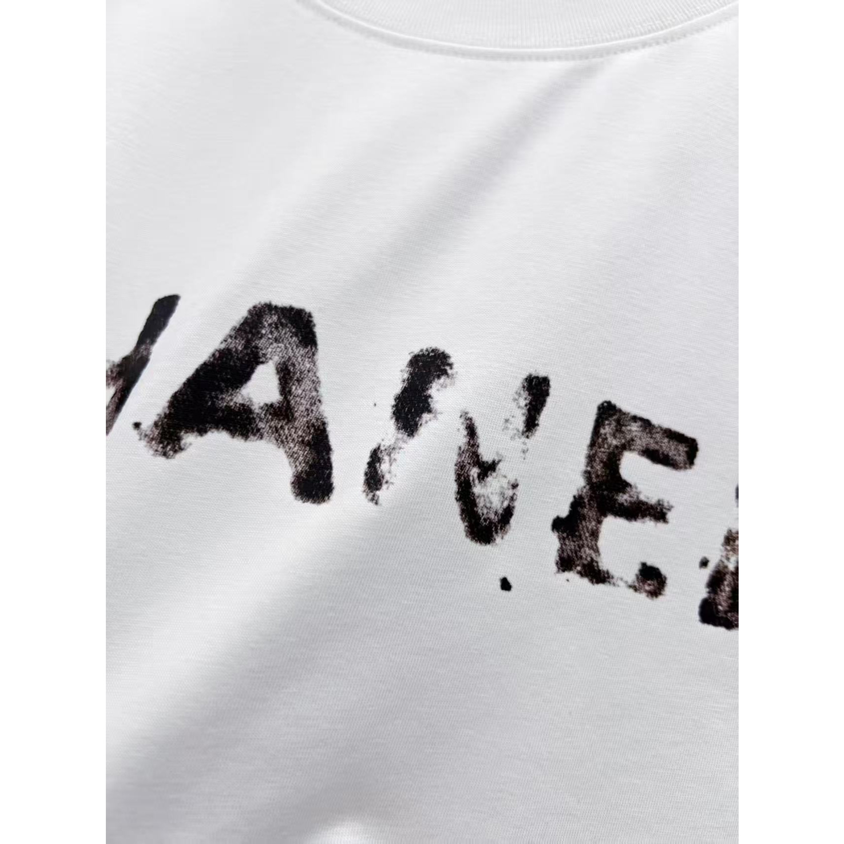 <p>CHANEL 短袖圆领T恤(白)</p>