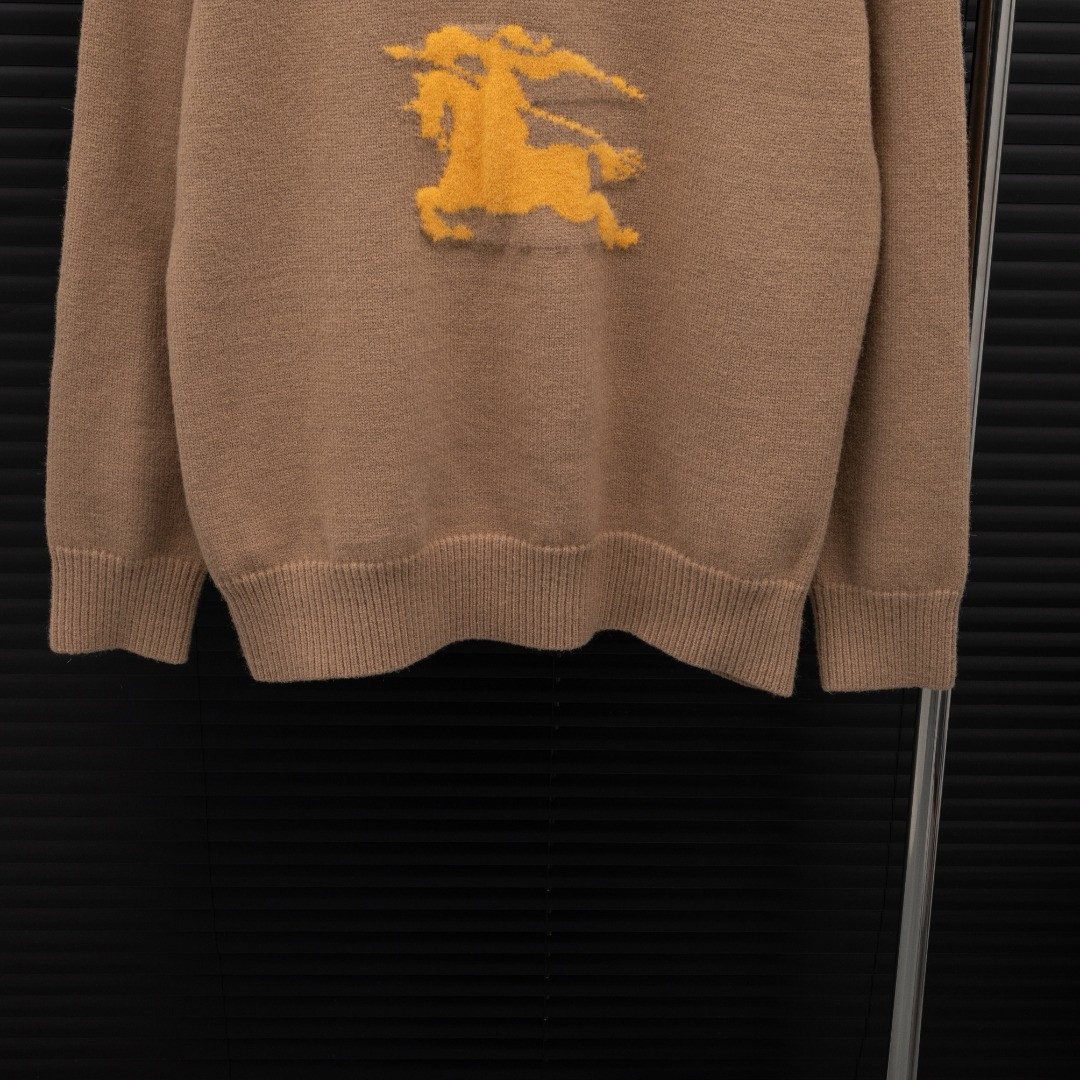 <p>BURBERRY&nbsp;战马 LOGO长袖毛衣</p>