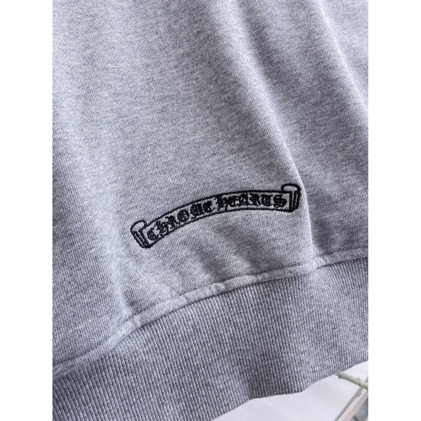 <p>CHROME HEARTS 男士夹克外套(灰)</p>