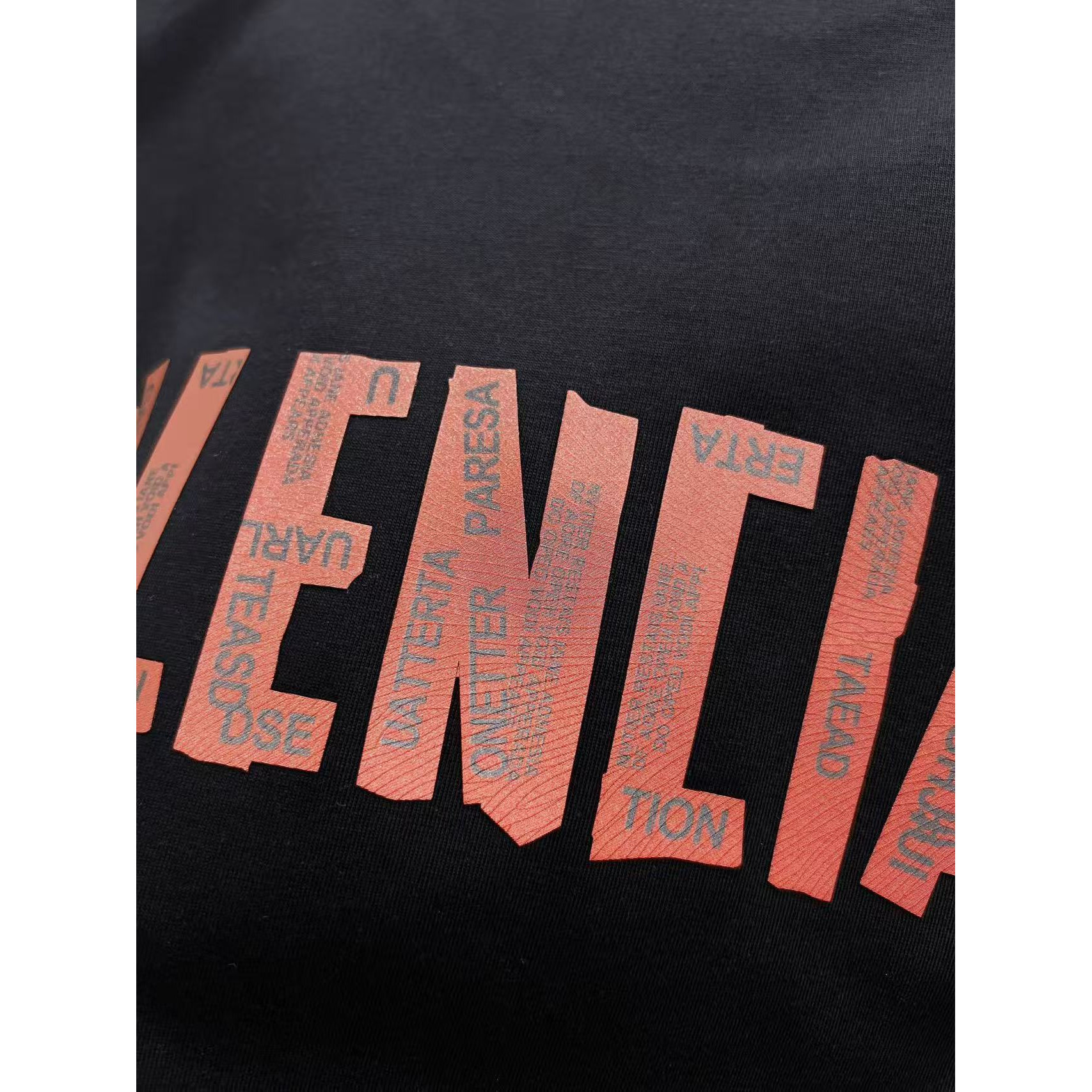 <p>Balenciaga&nbsp;圓領短袖T恤(黑)</p>