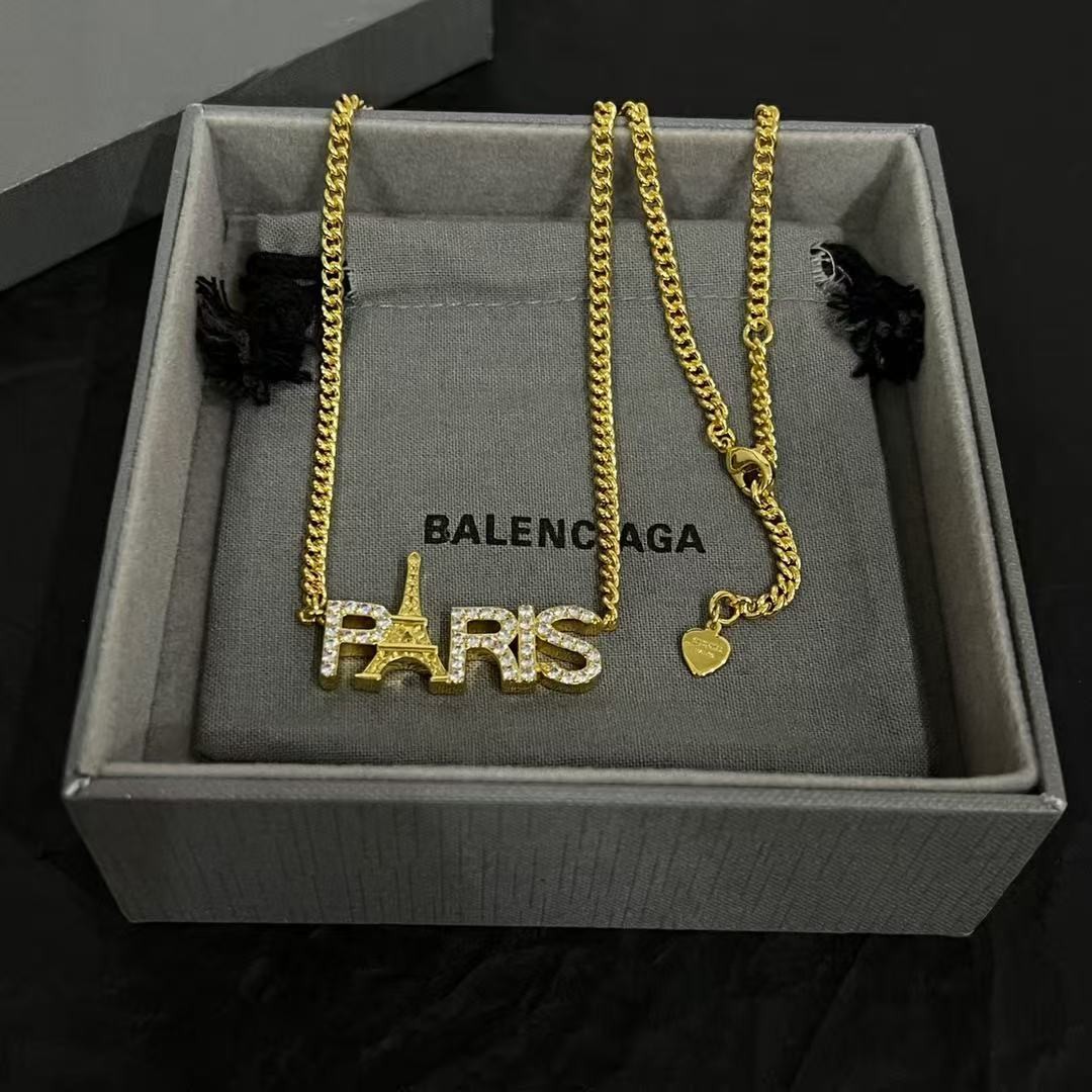 <p>Balenciaga 复古项链</p>