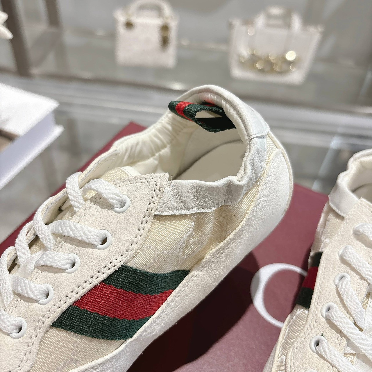 <p>GUCCI 橡筋鞋(白)</p>