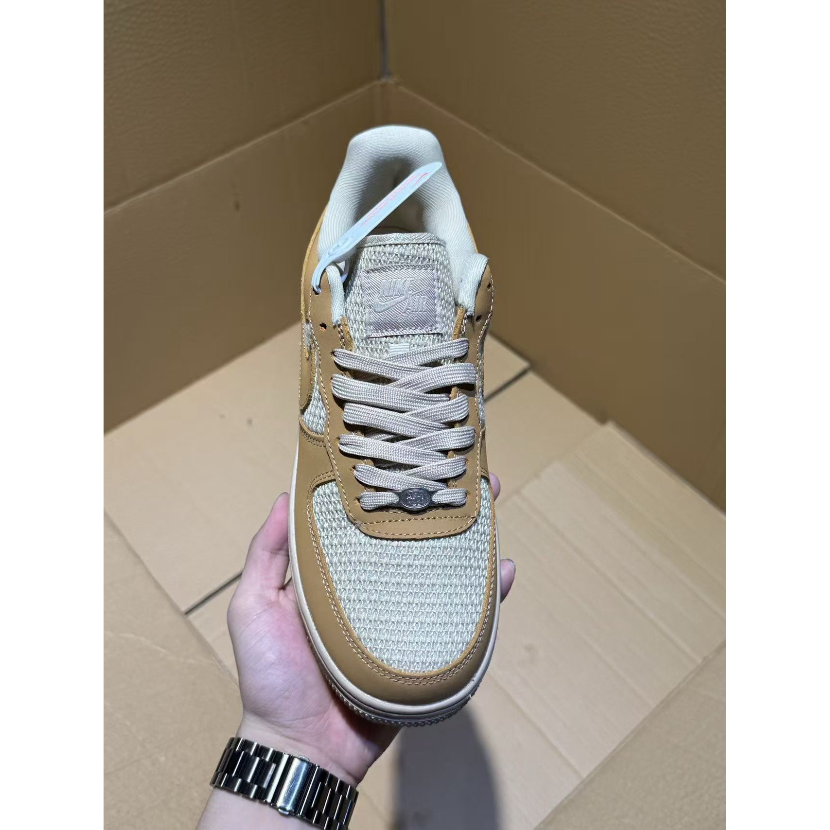 <p>Nike Air Force1 07 low &nbsp;定制空军一号(卡其)</p>