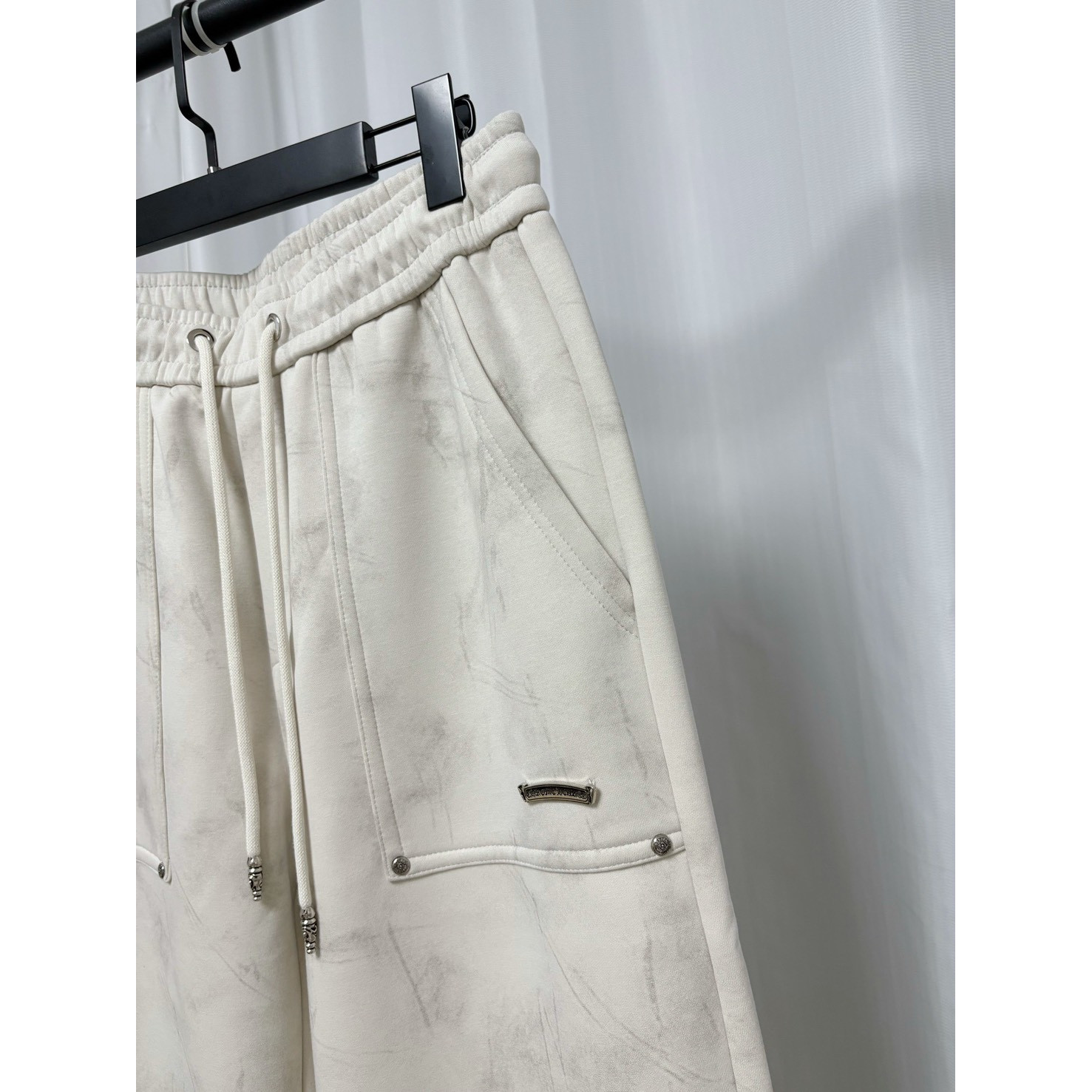 <p>Chrome Hearts 休闲长裤(白)</p>