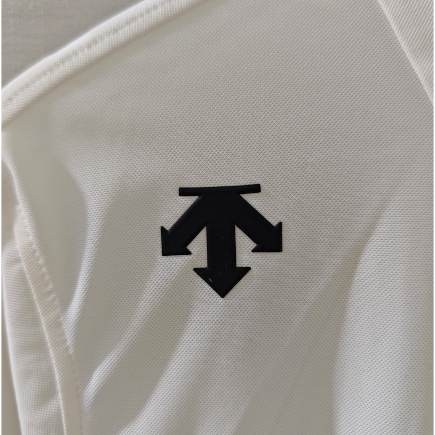 <p>DESCENTE 短袖Polo衫</p>