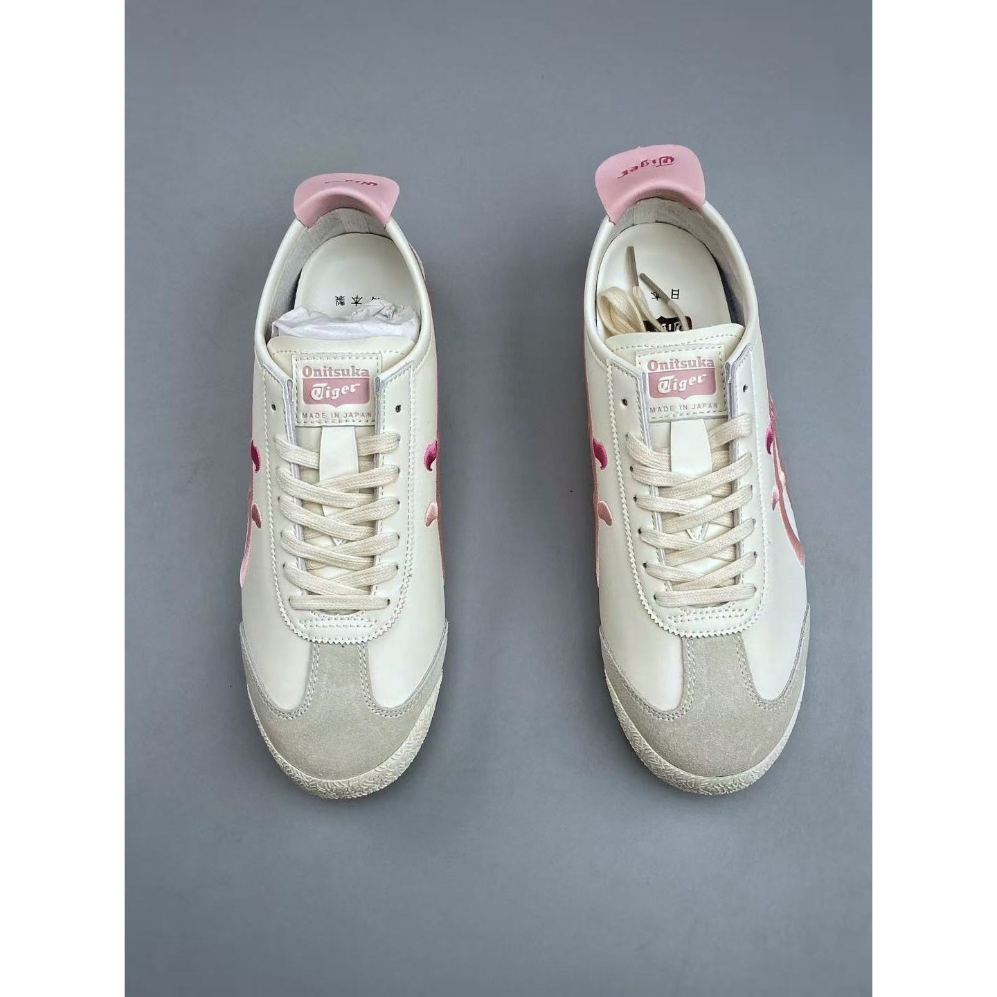 <p>ASICS 生活休闲鞋(白粉)&nbsp;</p>