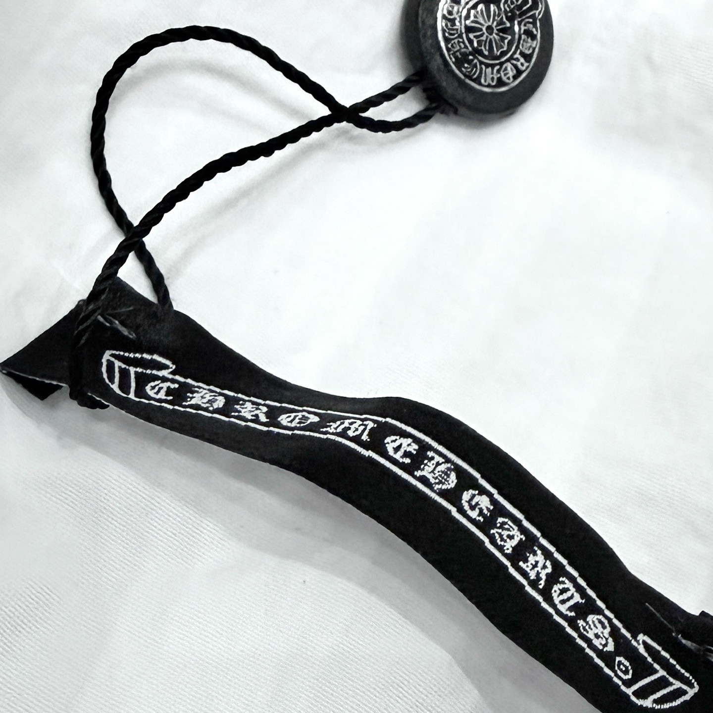 <p>CHROME HEARTS 五金拉链外套(白)</p>